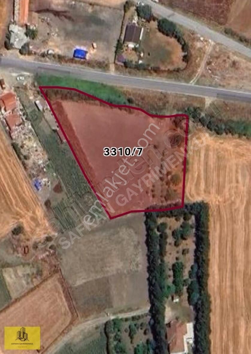 Silivri Fenerköy Tek Tapu Köy Girişi Anayol Üstü Tarla