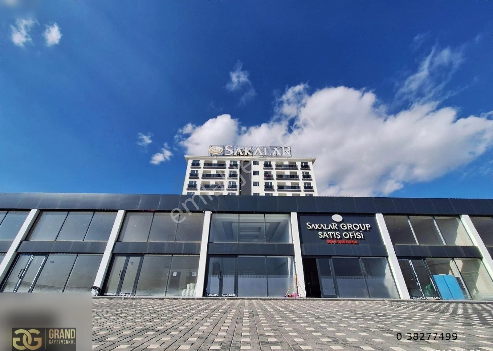 Sakalar 1'de Havalimanı,üniversite Yanı Arakat 1+1 Lüx Residence