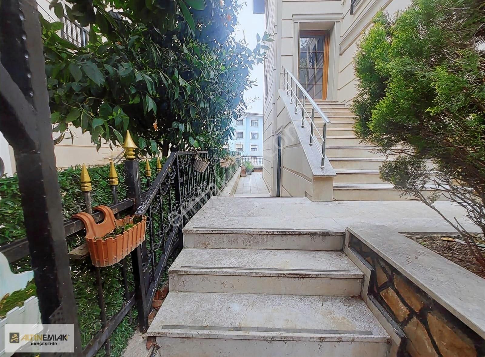 Bahçeşehir 1. Kısım Kiralık Konut/ticari Müstakil Triplex Villa