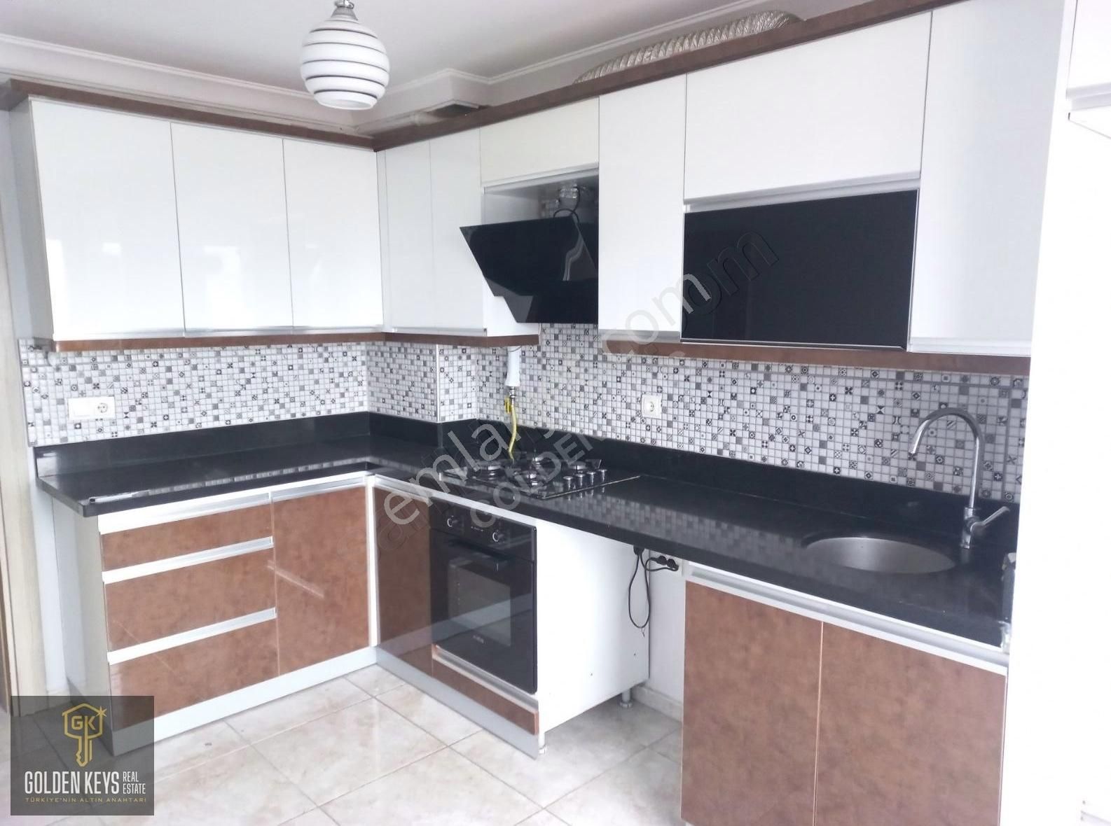 Fatih Mahallesinde 3+1 Kiralık Doğalgazlı Asansörlü Daire
