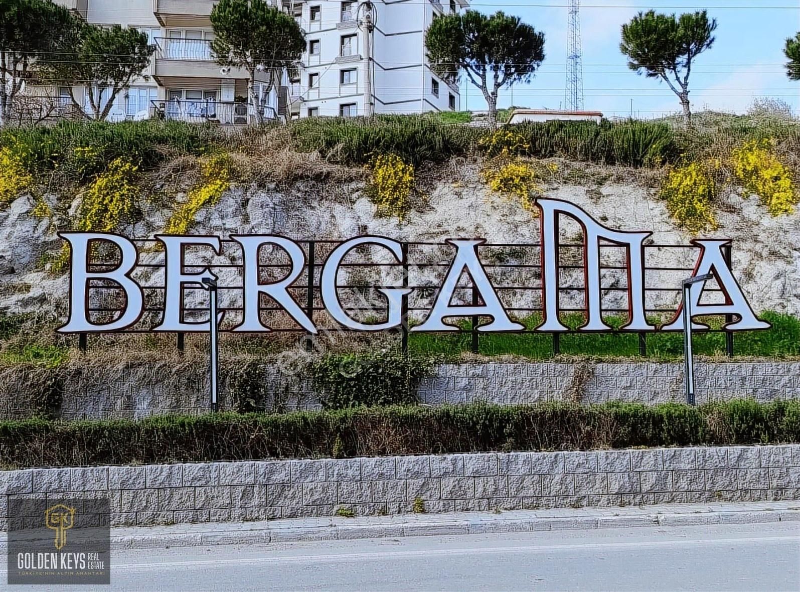 Bergama Fatih Mah.doğa Koleji Mevkii 3+1 Manzaralı Cadde Üstü