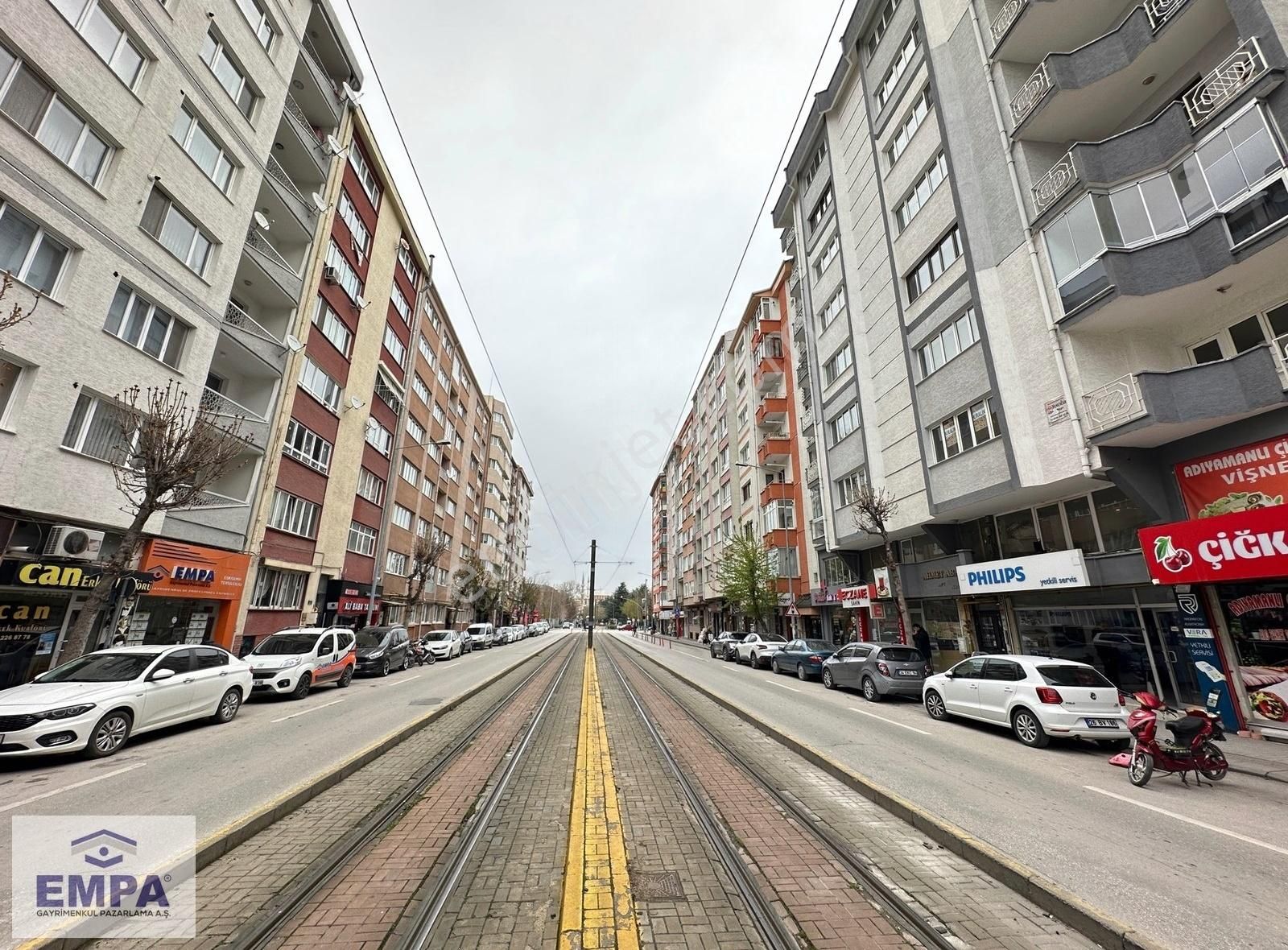 Empa'dan Vişnelik Öğretmenler Cad. 3+1 140m² Kiralık Daire