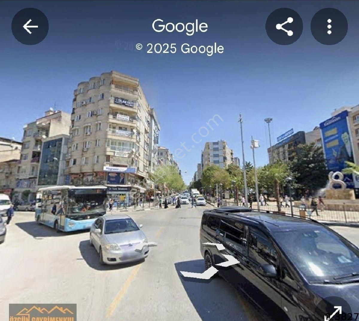 Özgün Gm'den 8 Havuzu Civarında Komple Satılık Bina