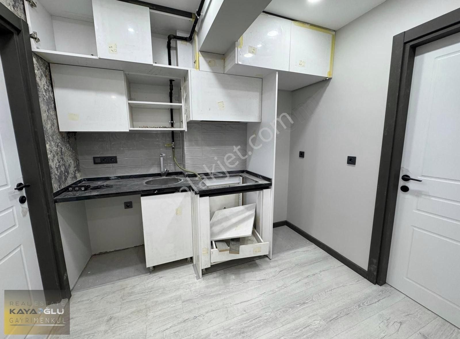 Kayaoğlundan Balatçıkda Üniversite Yakını 1+1 Sıfır Lüx Daire