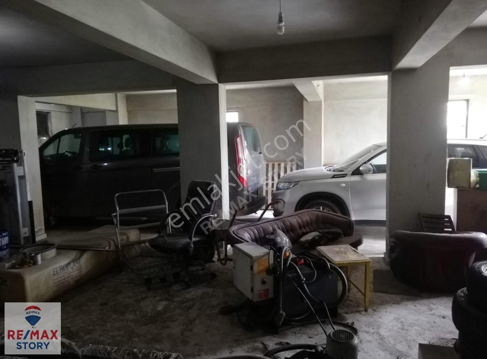 Çayırova Özgürlük Mah. Cadde Üstü Kiralık Fırsat Dükkan.