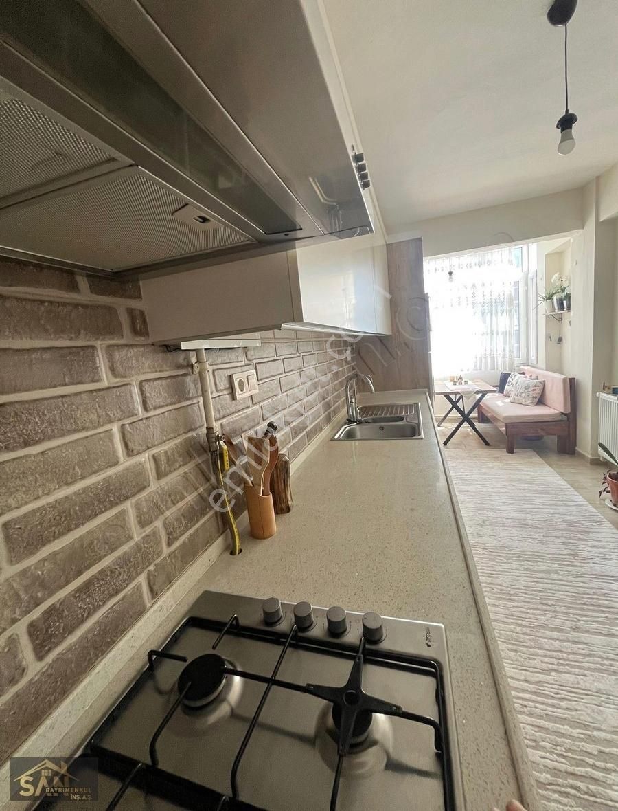 San'dan Göztepe'nin En Nezih Bölgesinde Satılık İçi Yapılı 2+1