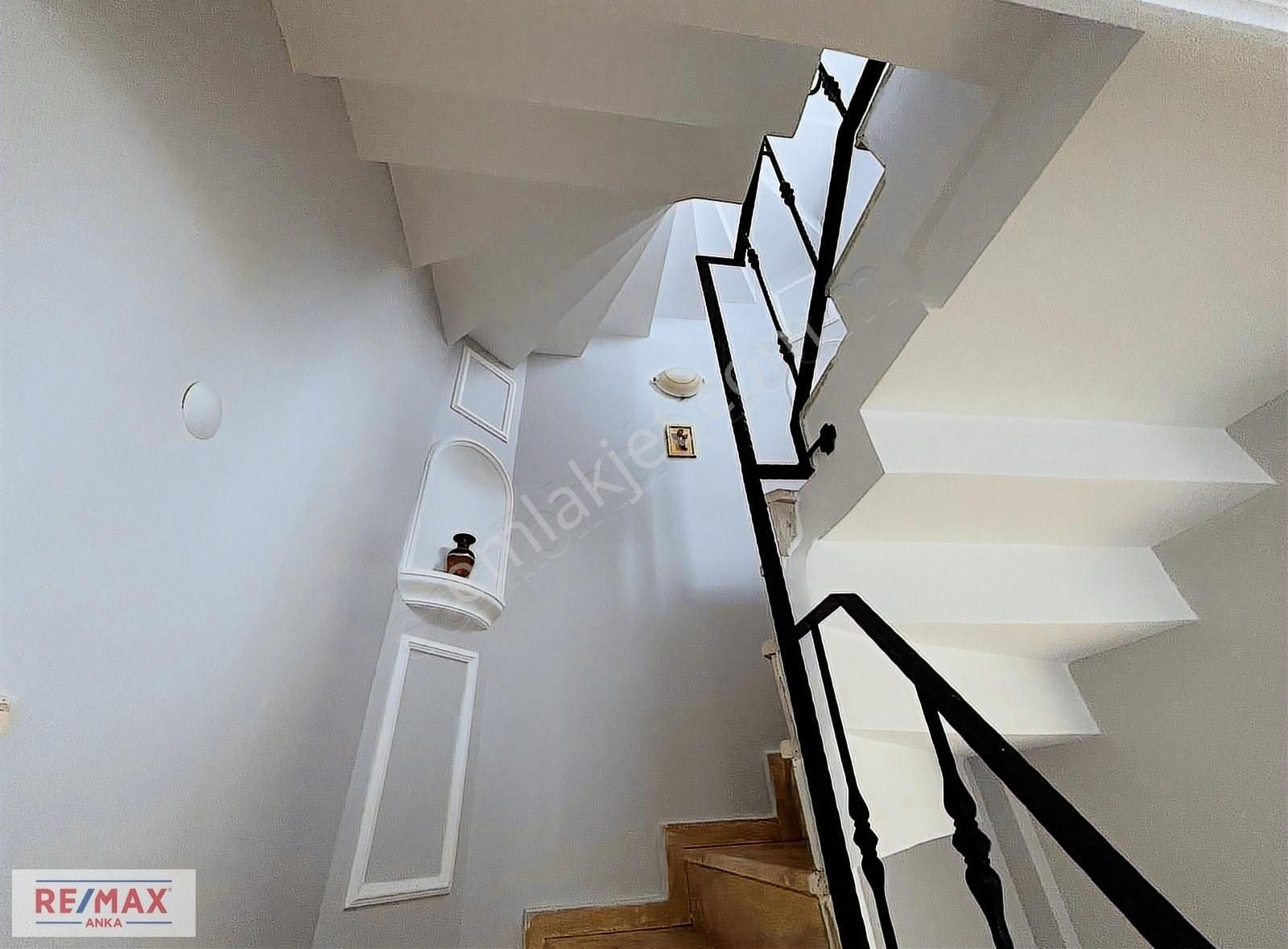 Kurna Mahallesinde Kiralık Villa
