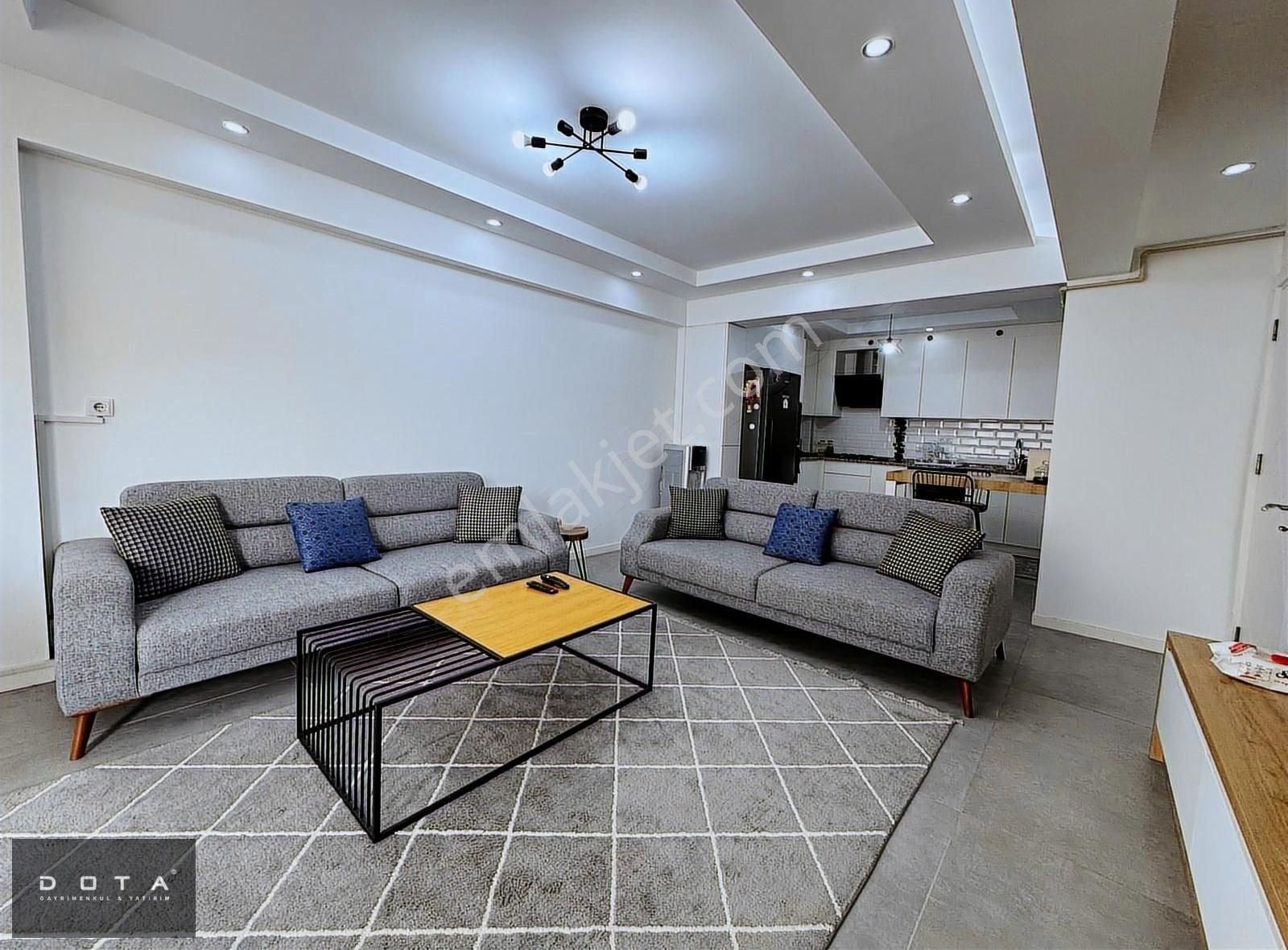 Kuşpınar'da Satılık Eşsiz Tasarım 2+1 Giy.odalı Arakat Lüx Daire