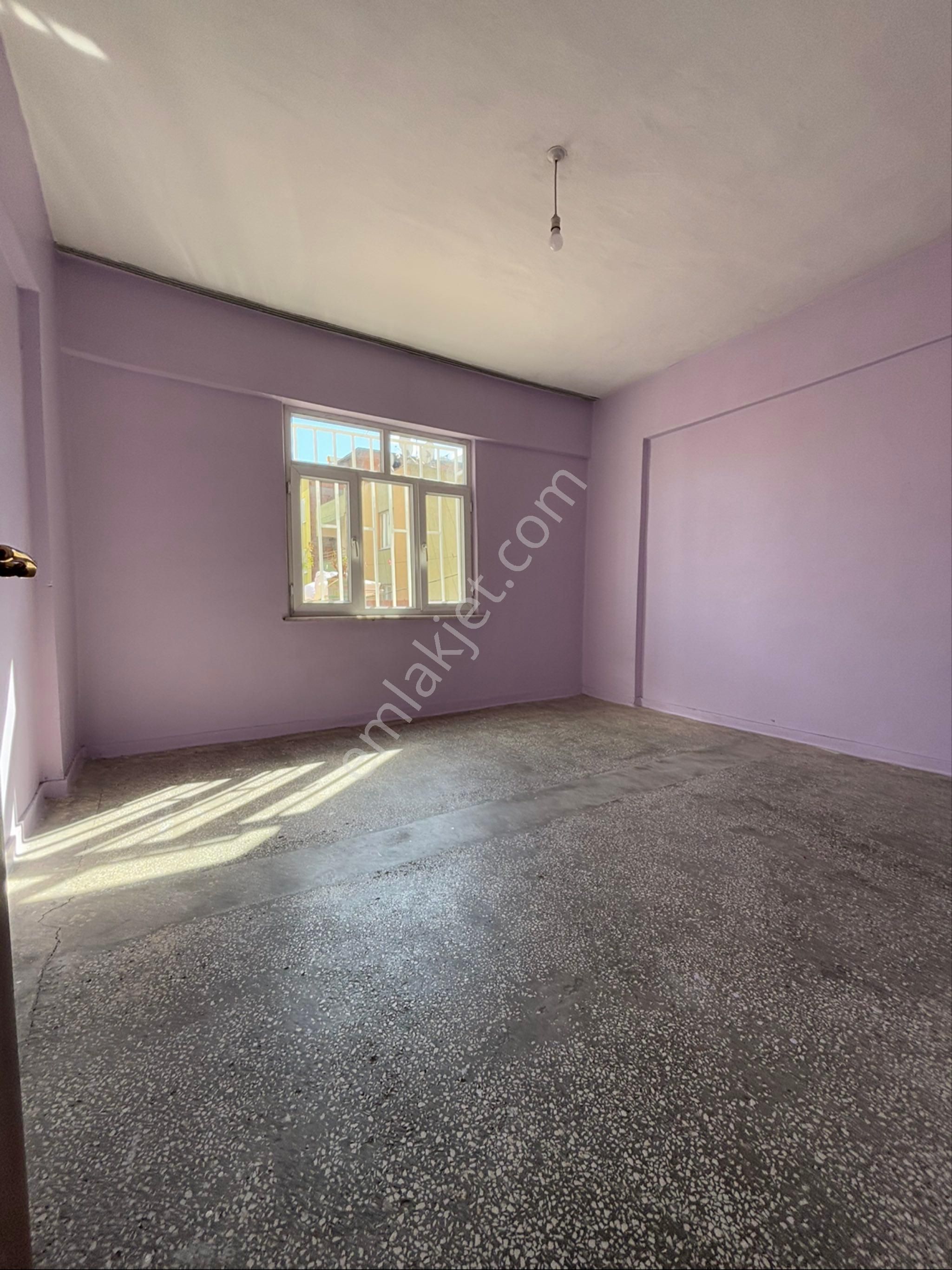 Polis Okulu Civarı Kiralık Daire