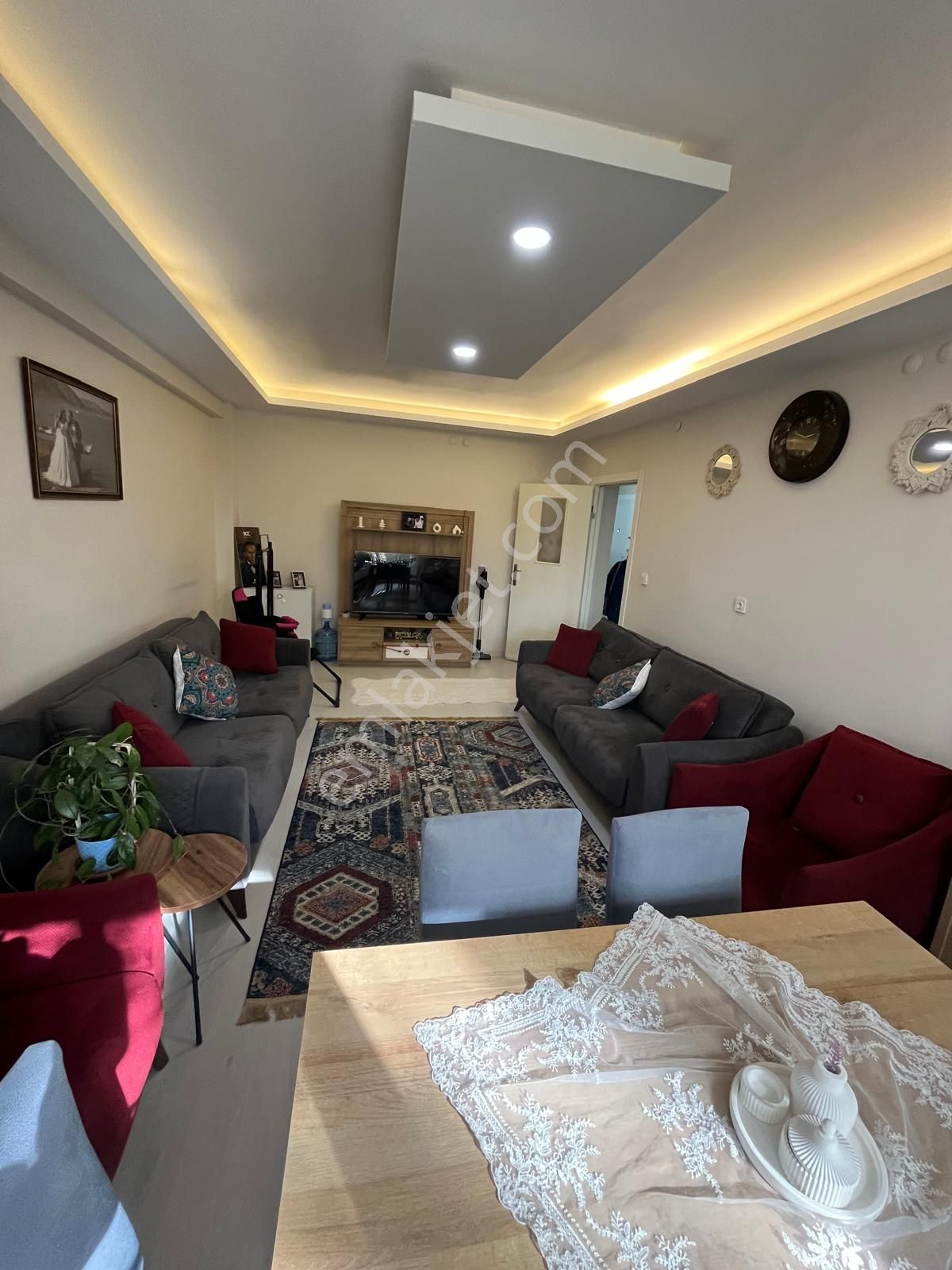 Ertaş Cad. Altı Kanalın Altı Satılık 2+1 Geniş Daire
