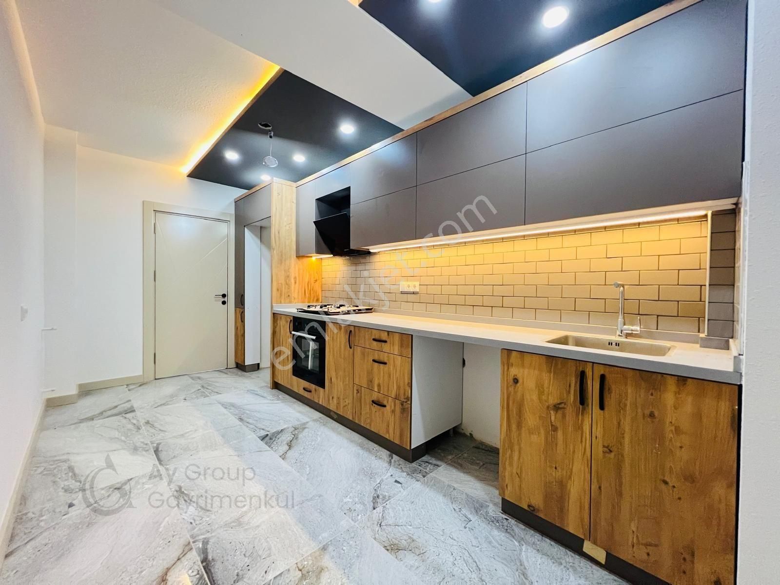 Antalya Çankayada Kelepir 2+1 Güvenlikli Site İçerisinde Katta Sıfır Daire