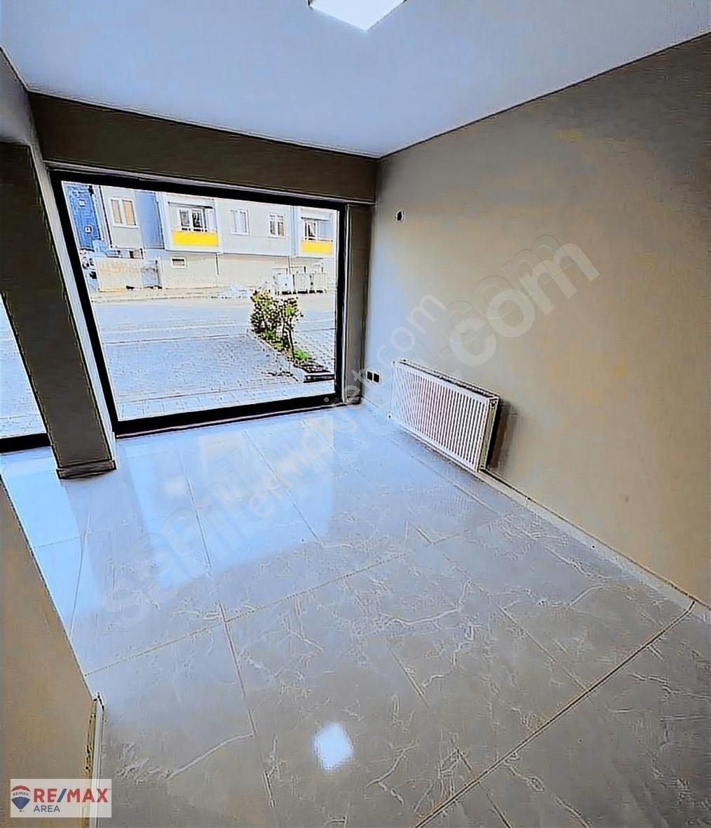 Remax Araea Dan Görükle Satılık Dükkan - Görsel 8