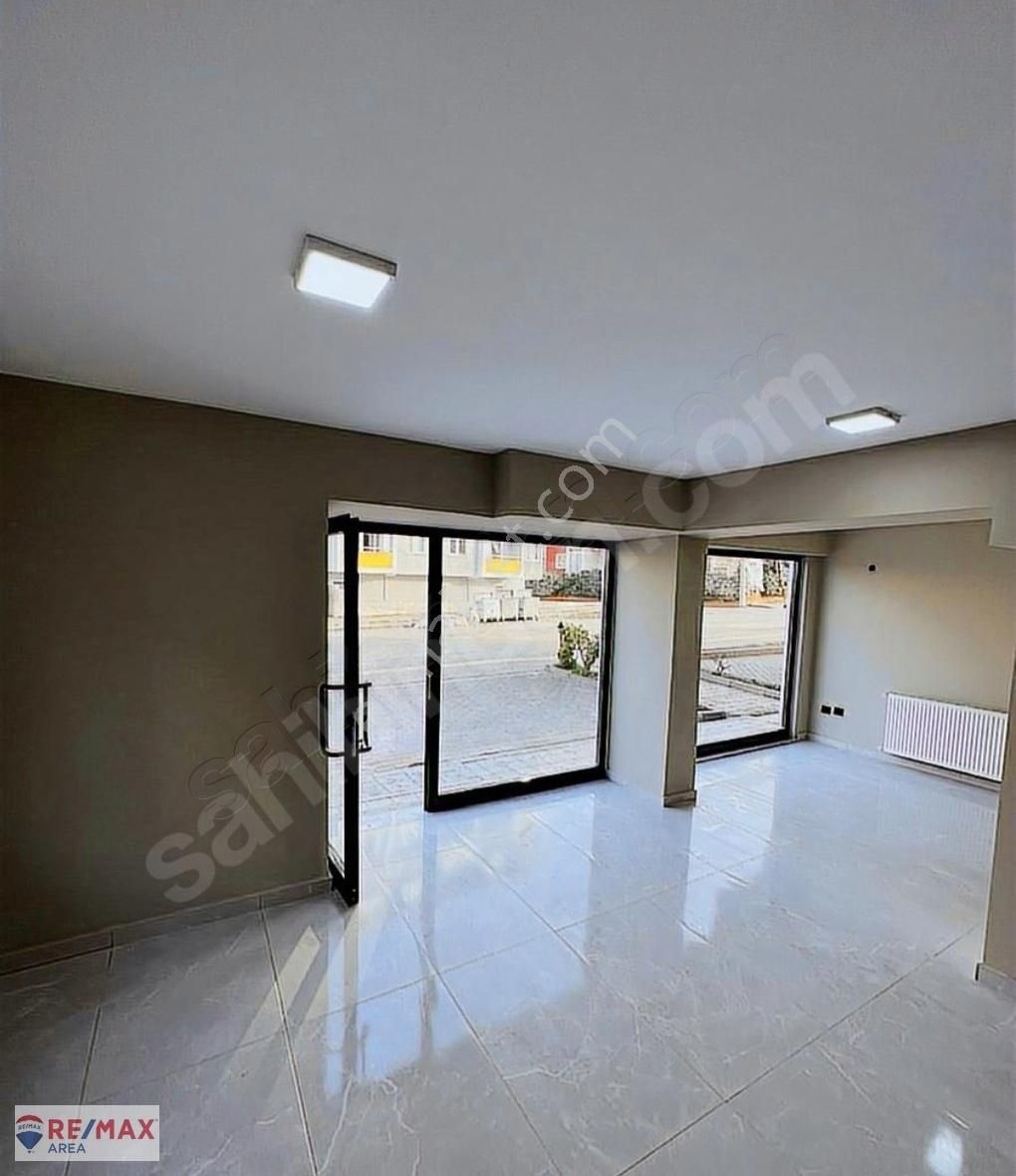 Remax Araea Dan Görükle Satılık Dükkan - Görsel 21