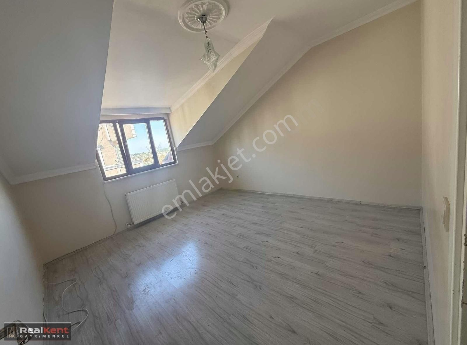 Realkent'den İslambey Mah'de 2+1 75m2 Çatı Katı Daire