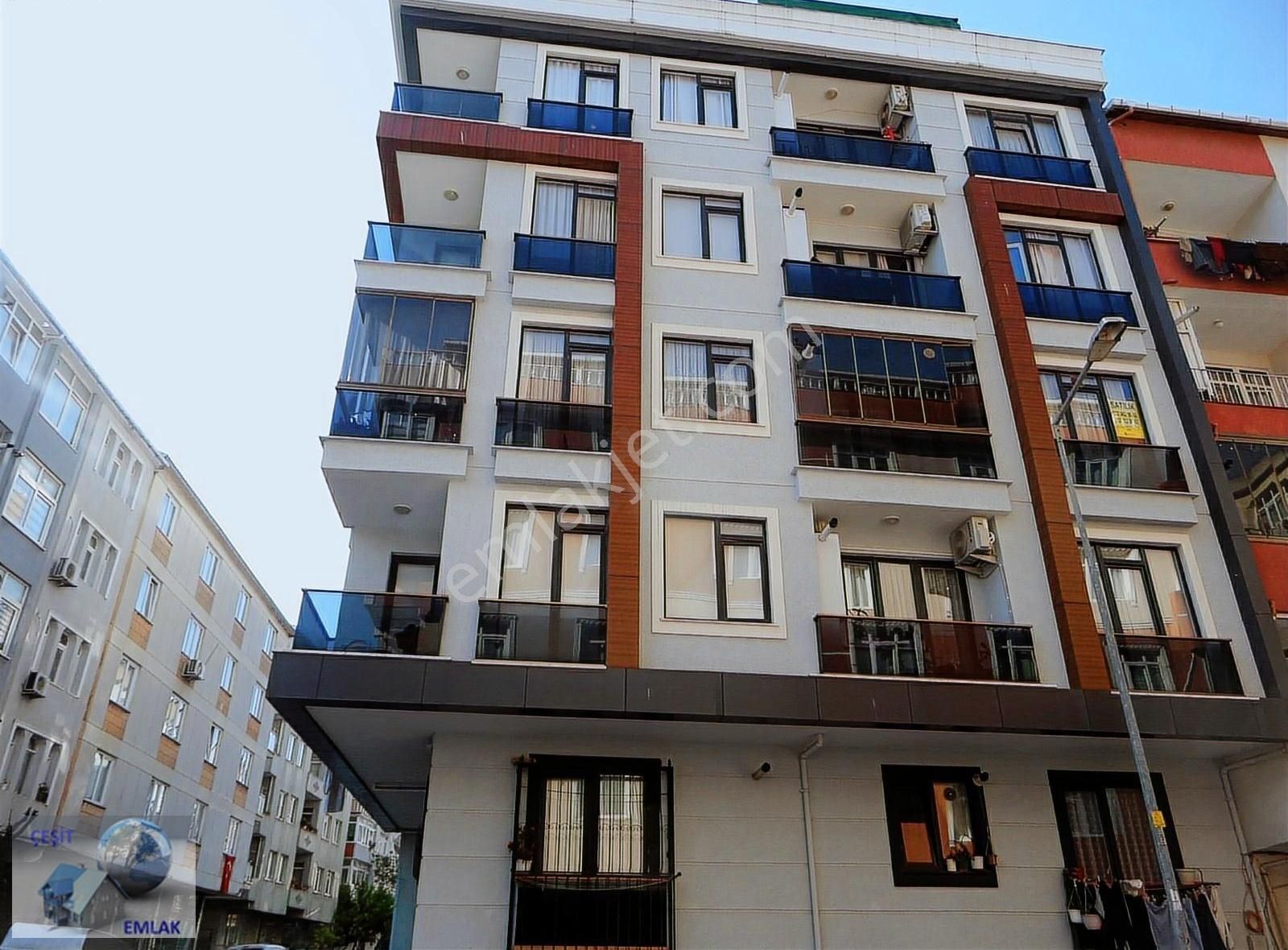 Çeşit Emlak Haznedar İlk Yuva Metro Karşısı 2.kat Satılık Daire
