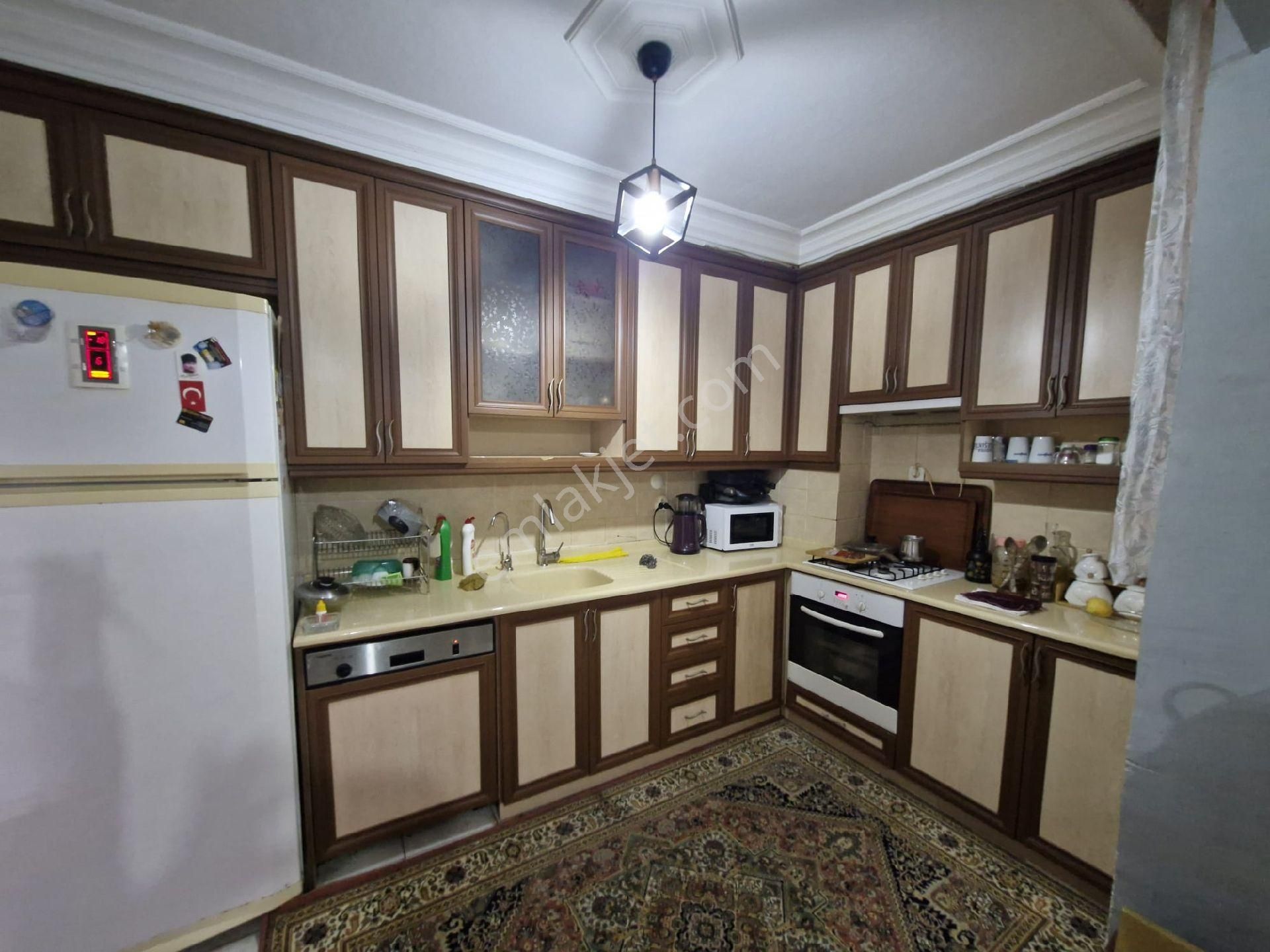 Kenan Evren Semt Pazarı Civarı Hasarsız Kiralık Daire