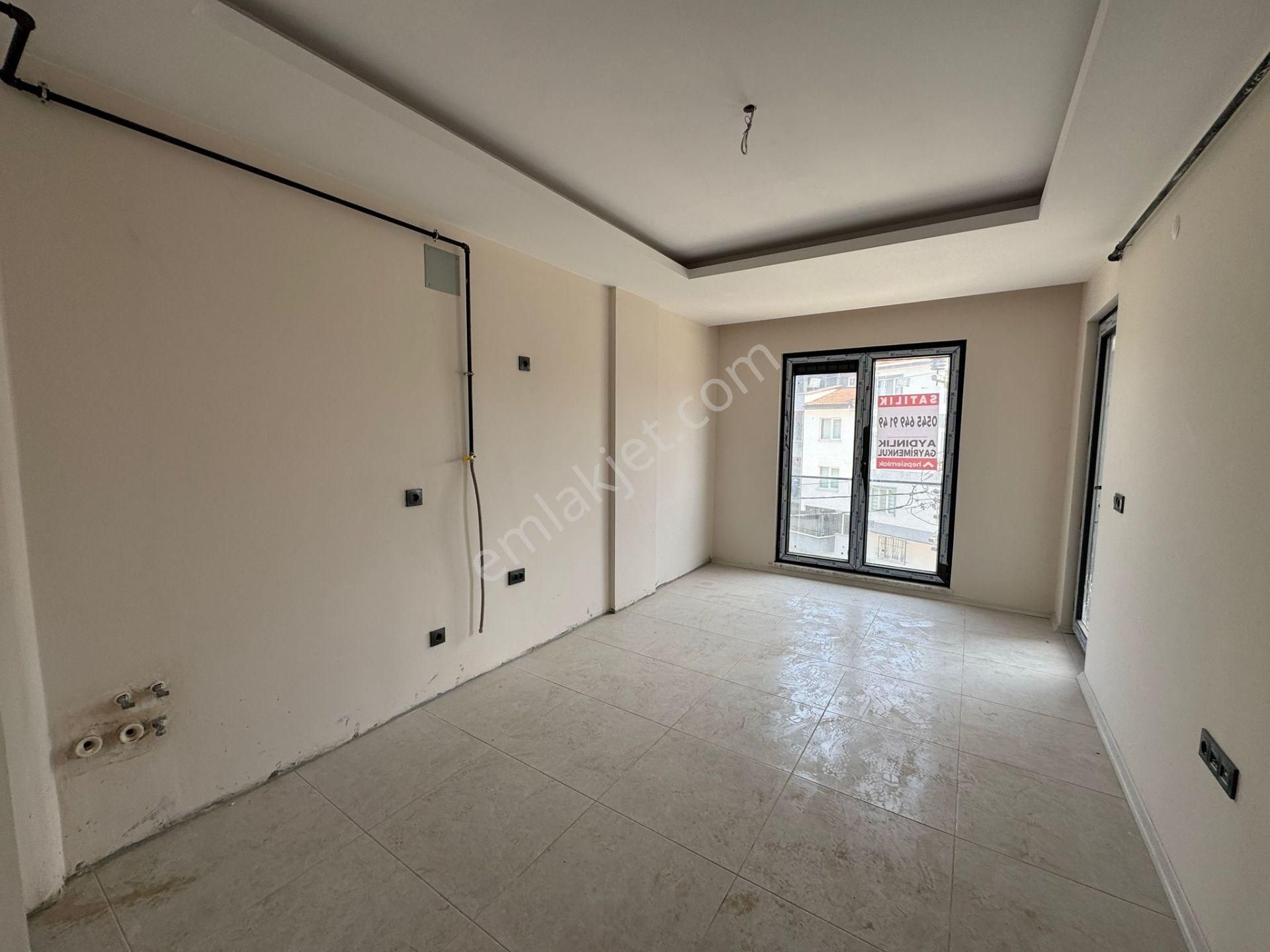 Aydınlık Emlaktan Kemalpaşa Mahallesinde Satılık 1+1 Daire