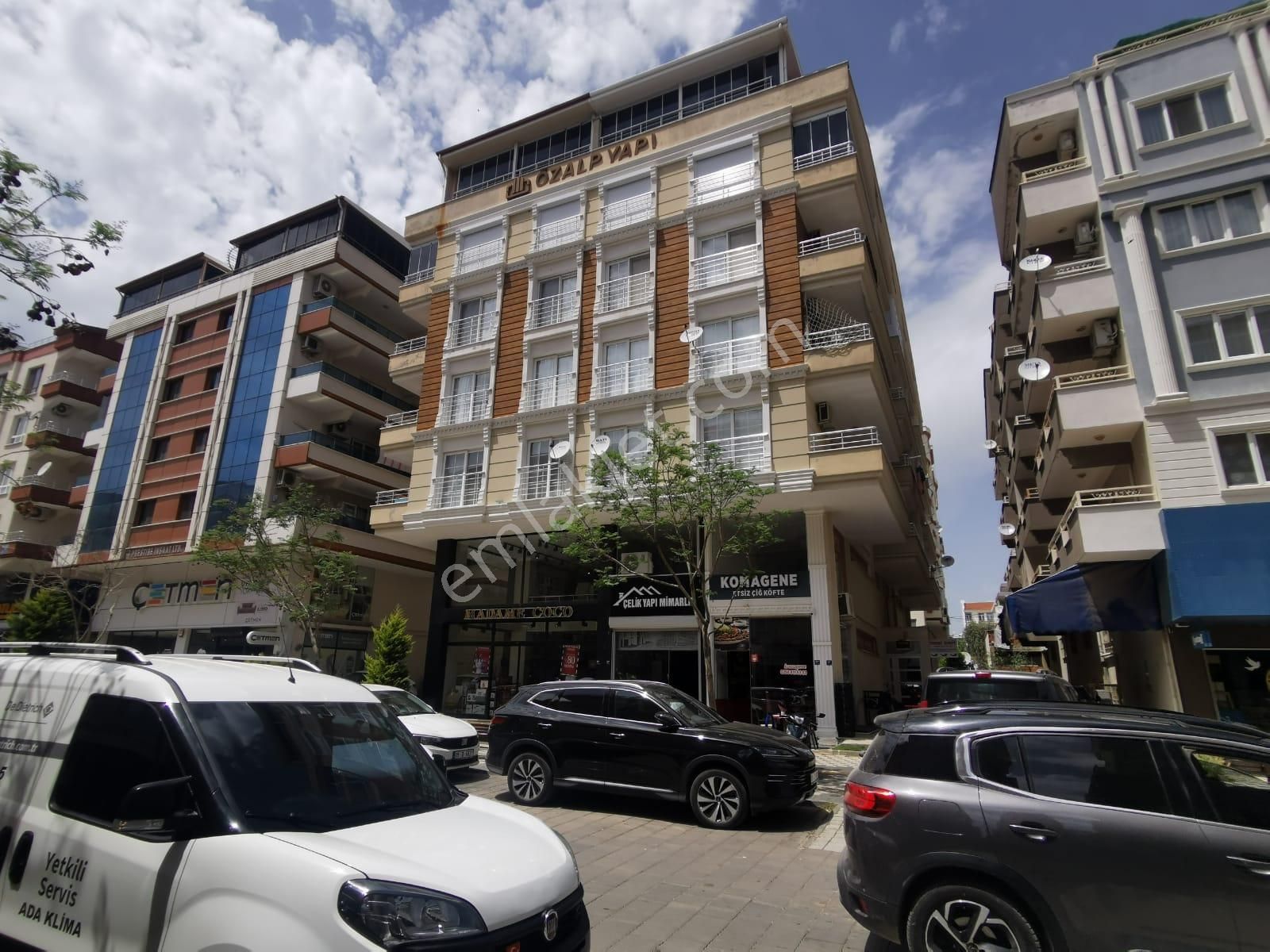 Didim Yeni Mahalle Merkezde Satılık 3+1 Ayrı Mutfaklı Geniş Daire