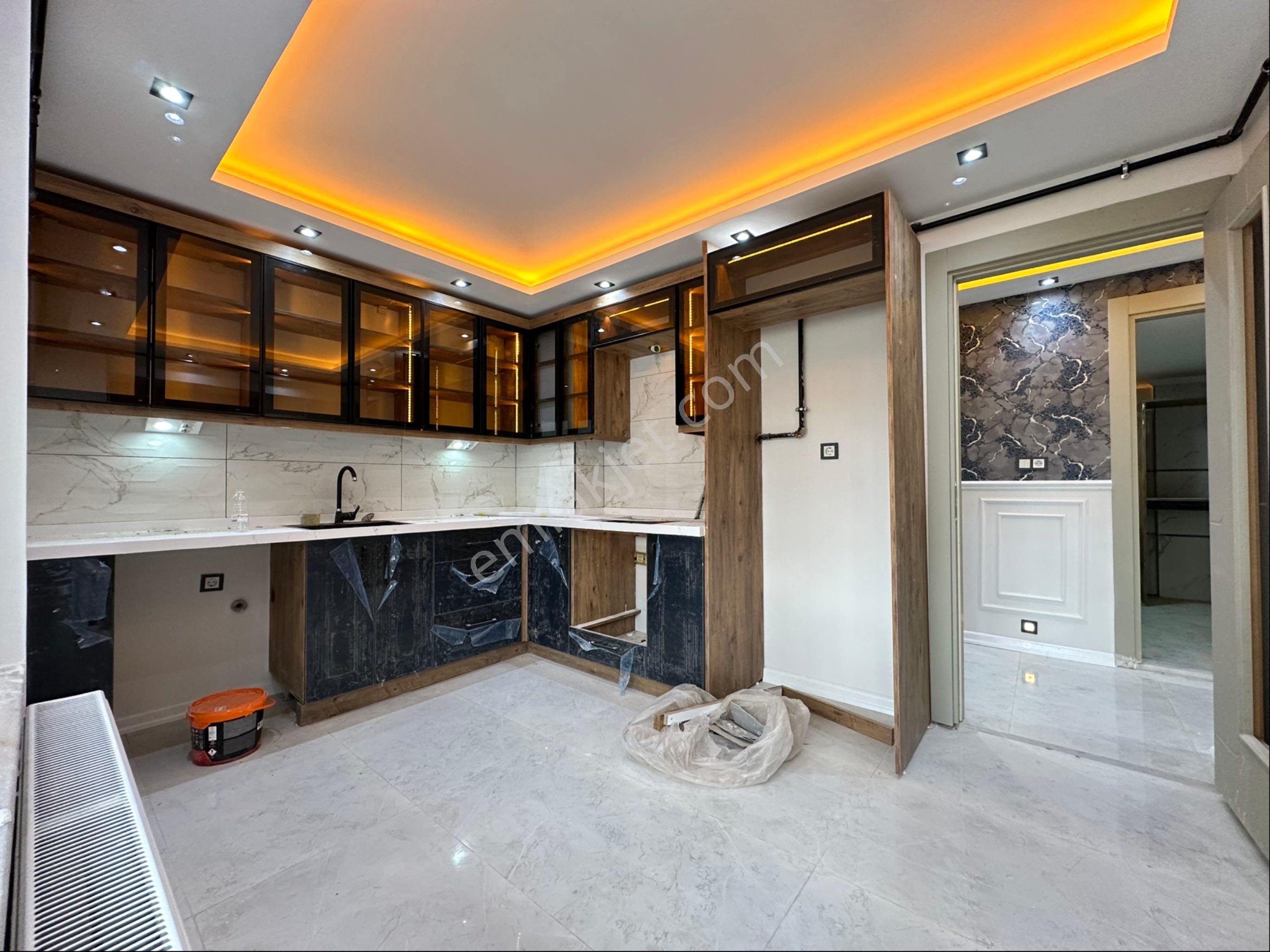 Manisa Tunca Mah.3+1 Fullüx 140m2 Satılık Arakat