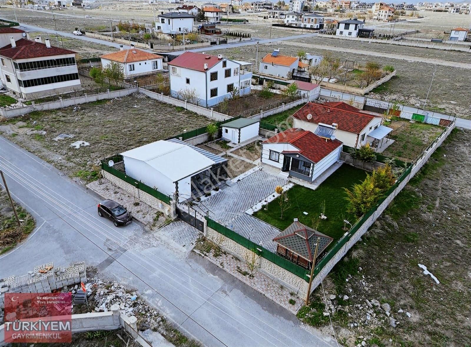 653 M2 Arsa İçerisinde, Eşyaları İle Satılık Lüks Villa !