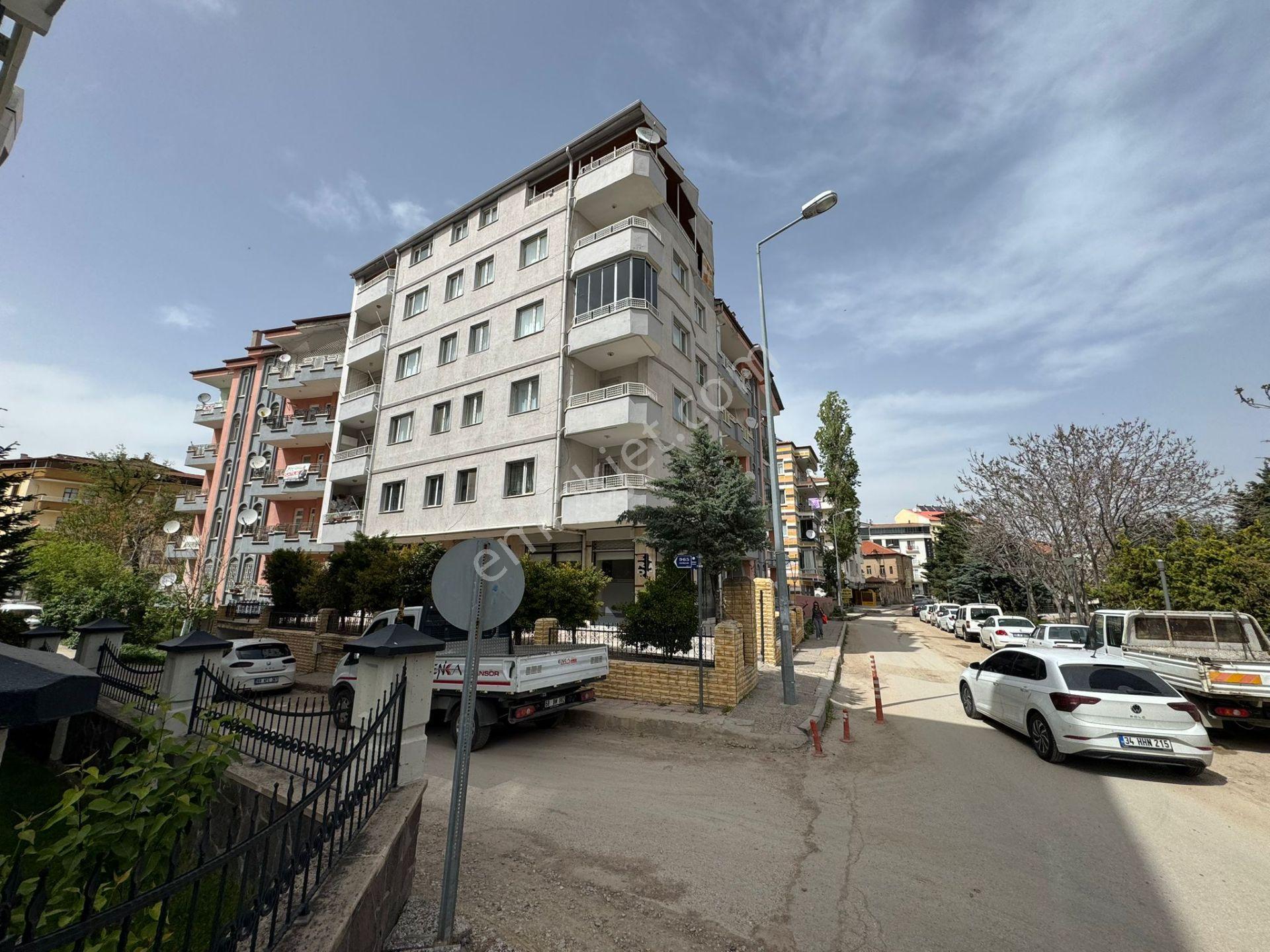 Meydan Mahallesinde Satılık Kaçırılmayacak Fırsat 3+1 Daire - Görsel 26