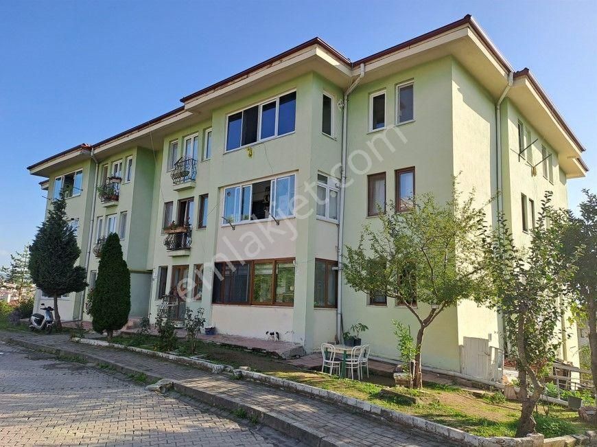 Kalıcı Konutlar Çamlı Evler Mah. Satılık 3+1 İçi Full Yapılı Daire