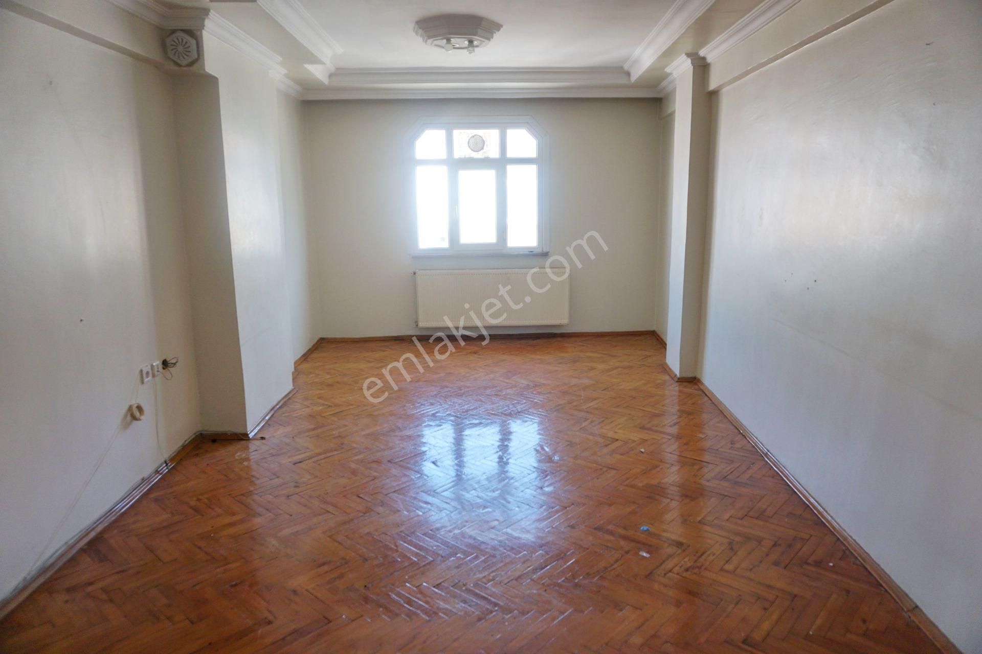 Meral R6359 Fevzi Çakmak Cd Merkezi Konumda 3+1 Geniş Ara Kat
