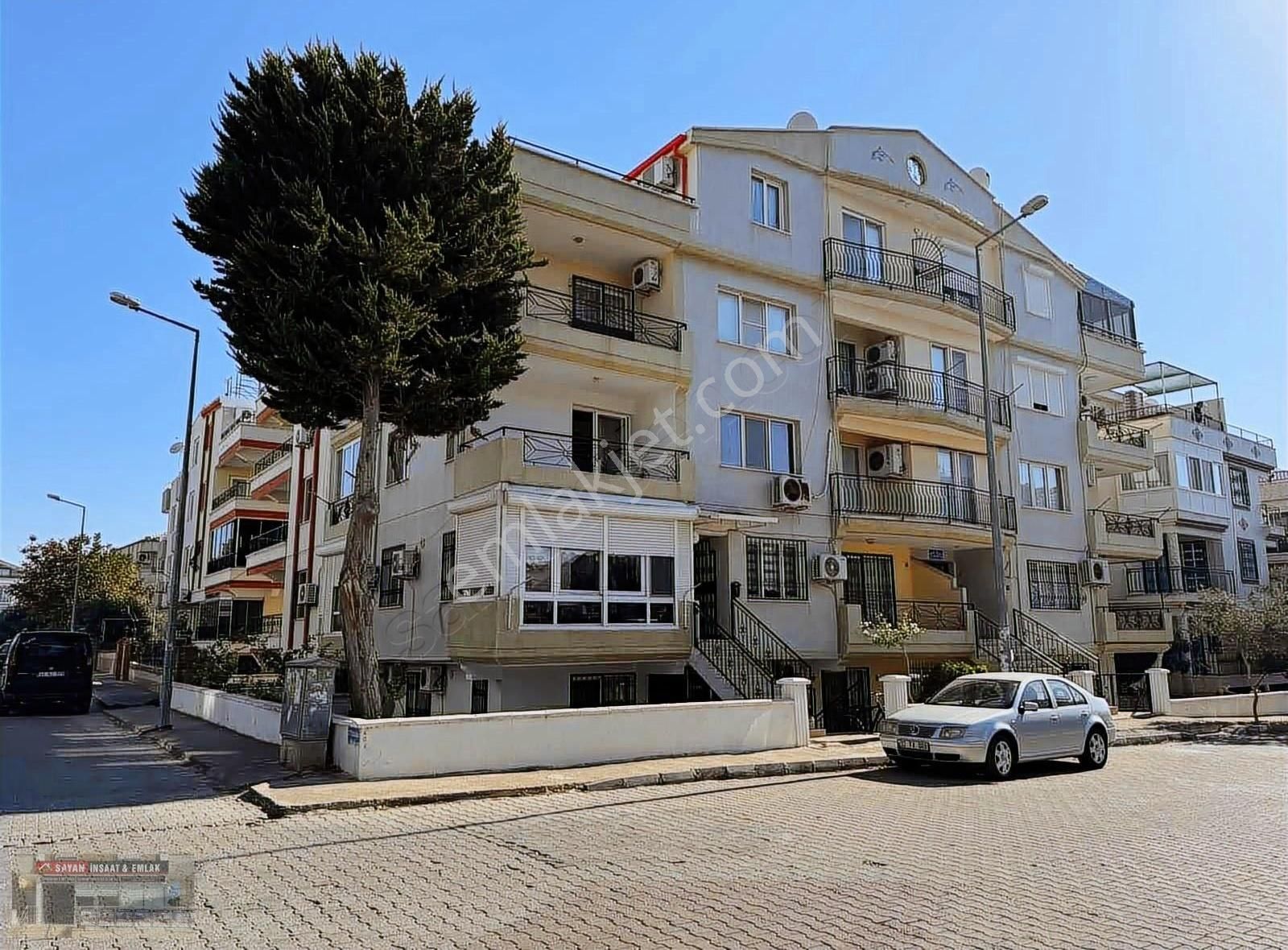 Mcdonalds Arkası Kısmı Ayrı Mutfak Geniş Daire