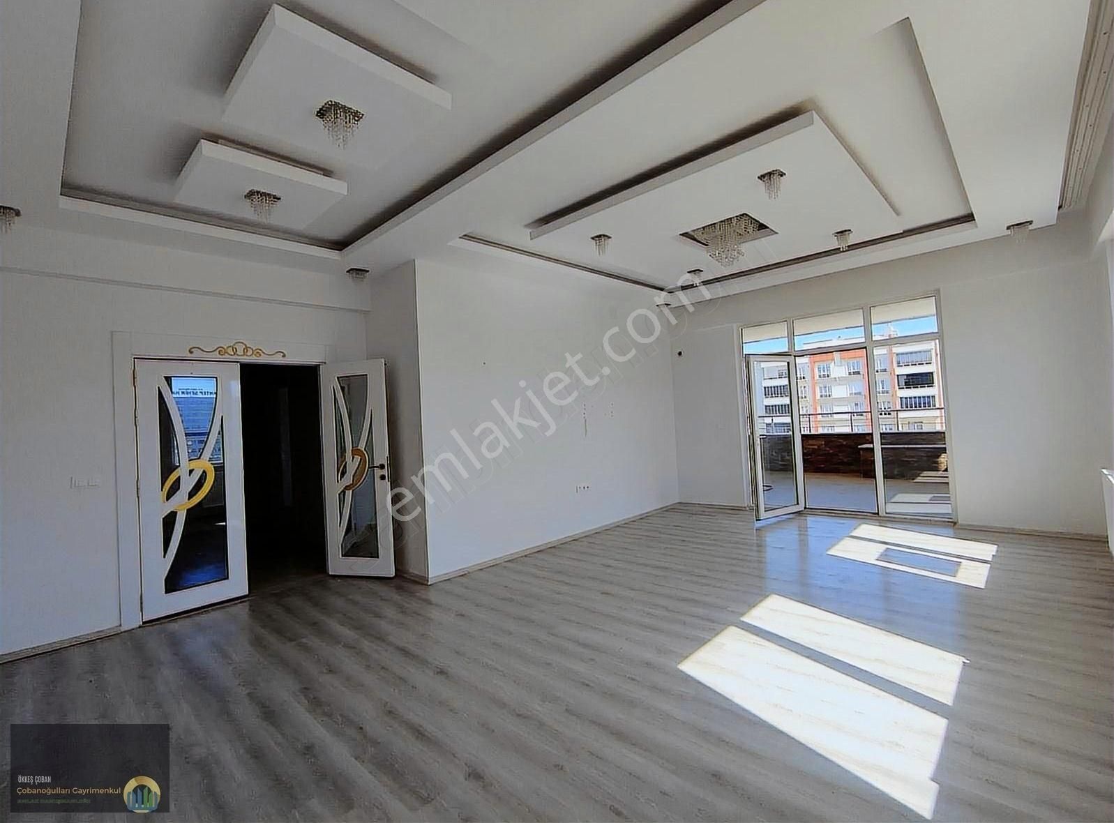 Çbn Gayrimenkul 3,5+1 Lüxs Kiralık Daire