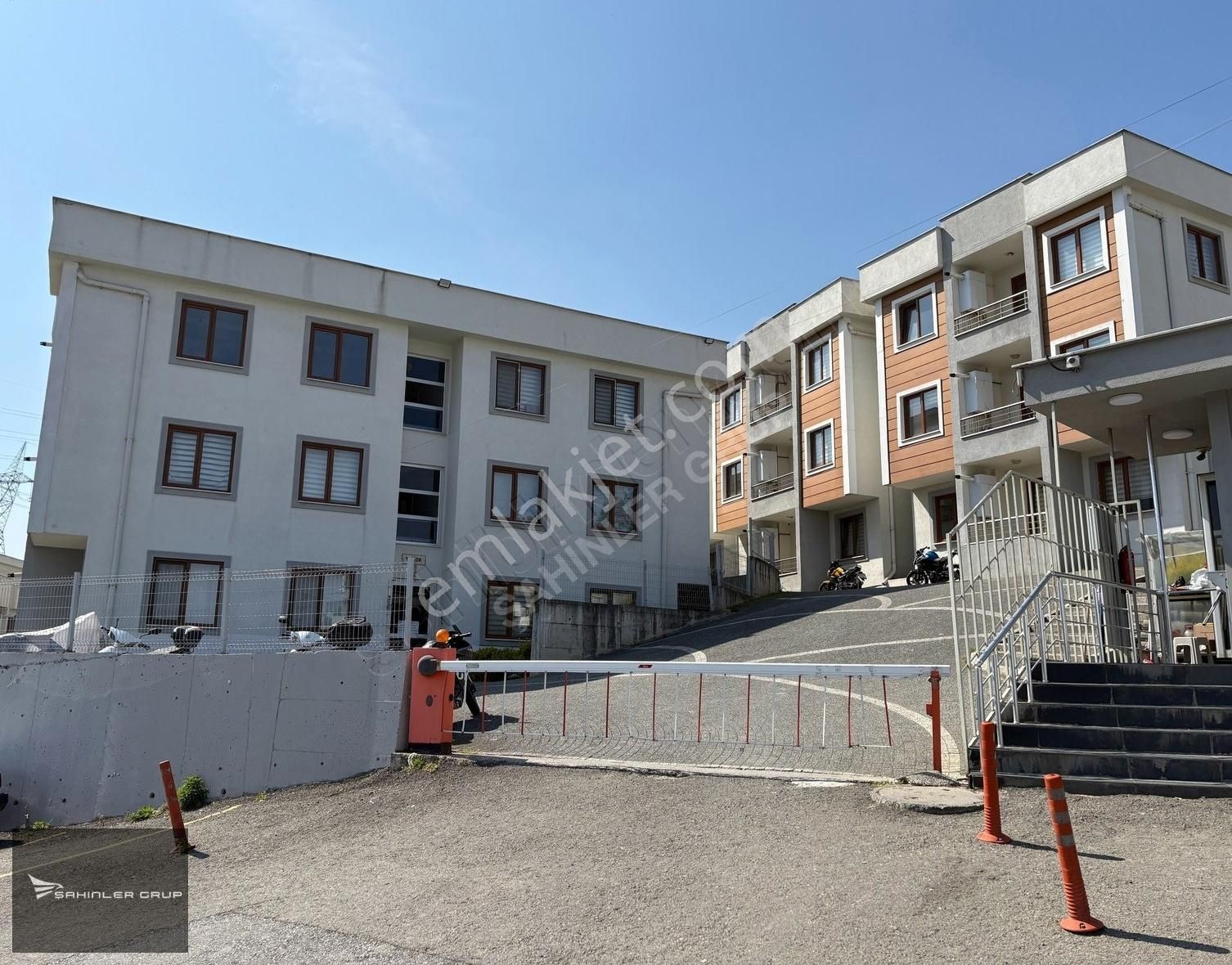 Renadavadi Evlerinde Bahçe Katı 2+1 Eşyalı Daire