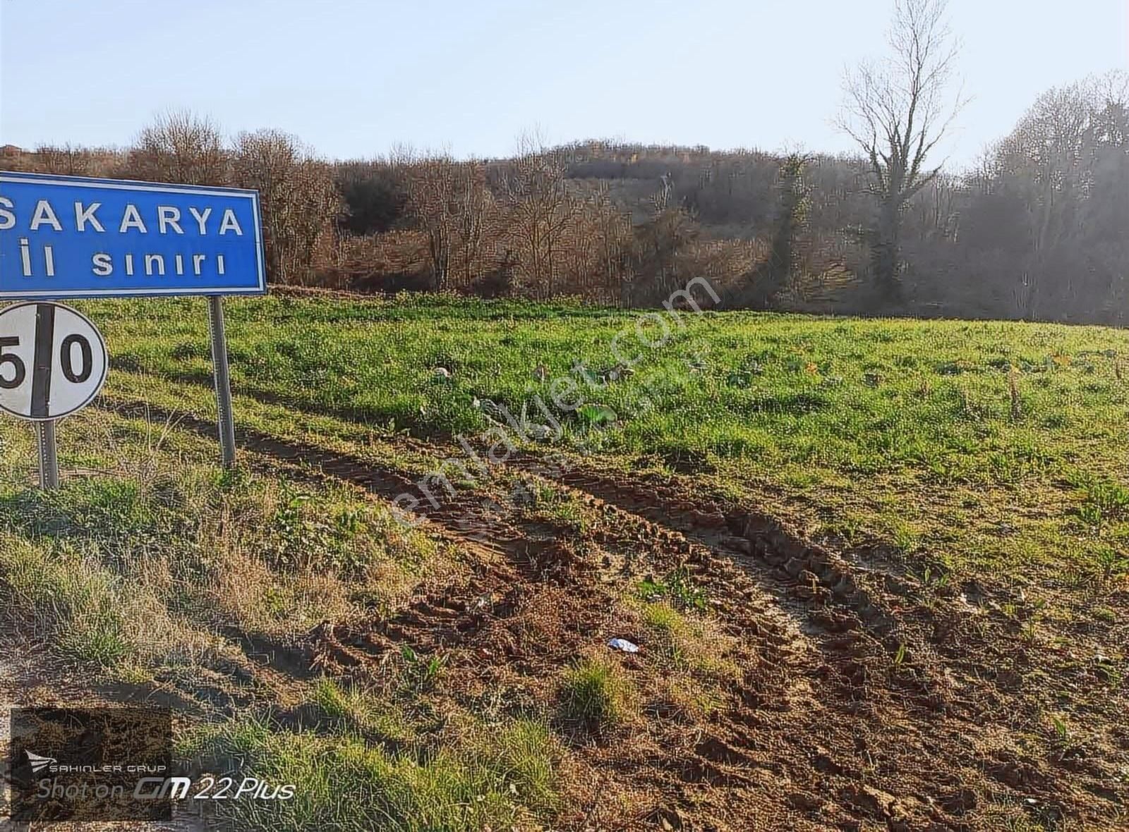 ''bölge'nin İncisi Kaynarca Uğurlu'da Yola Cepheli Tarla!