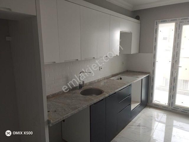 Bayraklı Çay Mahallesinde 2+1 Avantajlı Satılık Daire