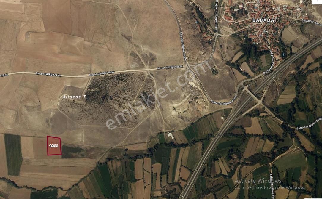Babadat Köy. Dere Yakın Kelepir Arazi