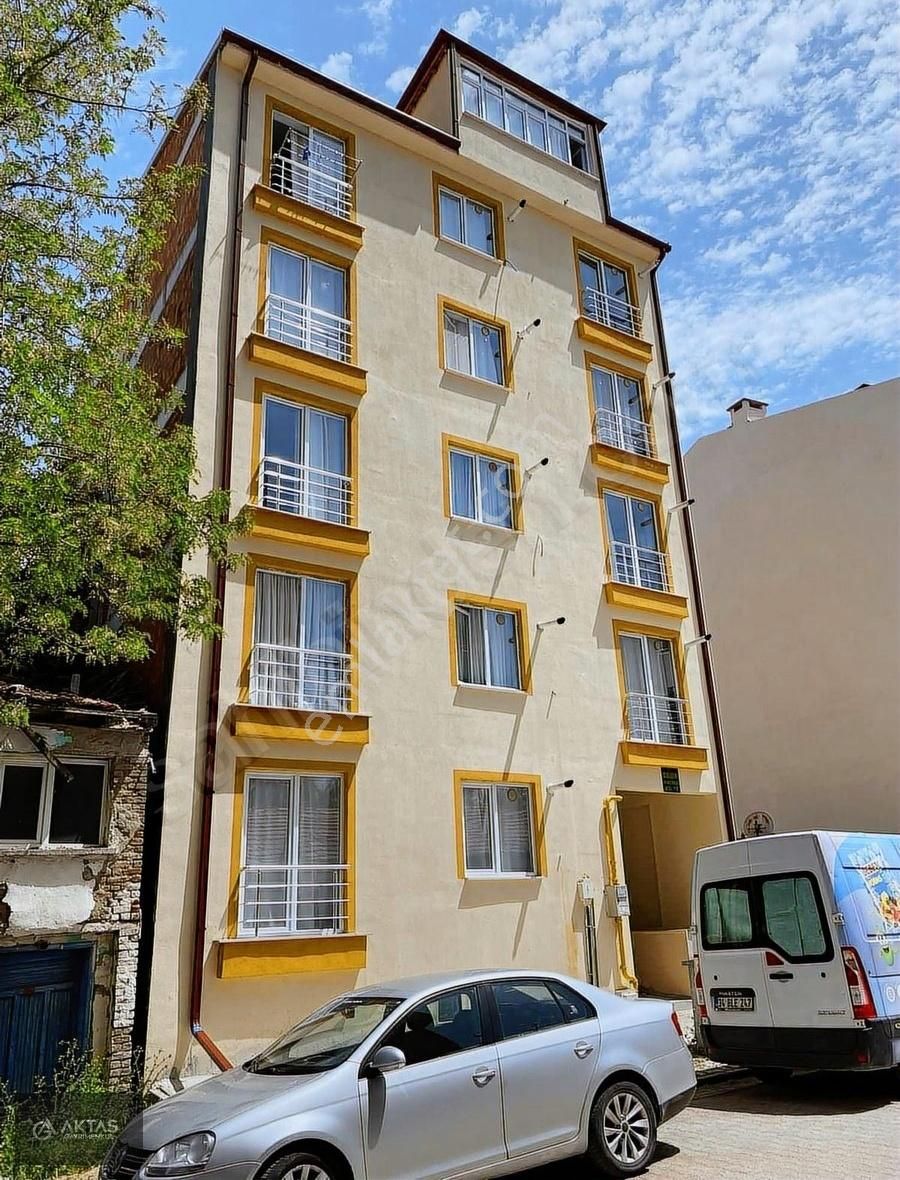 Bilecik İsmetpaşa Mah.1+1 55 M2 Satılık Daire