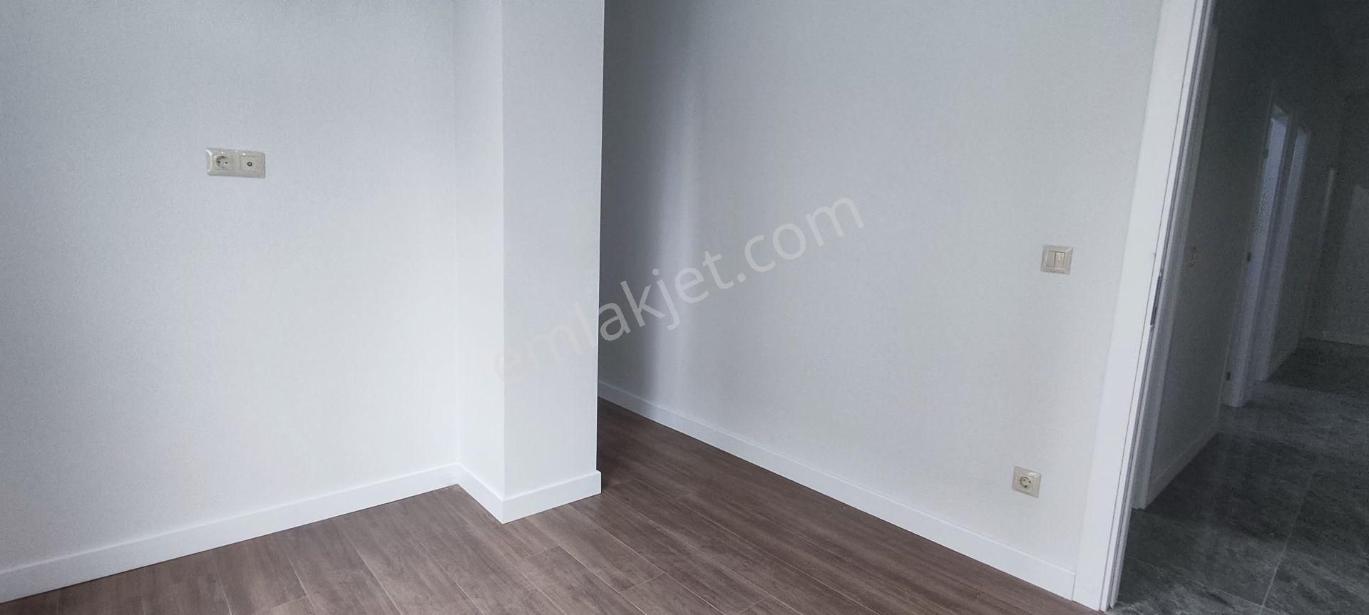 Mecidiyeköyde Satılık Daire 3+1 Asansörlü Kapalı Ototparklı Yeni Bina - Görsel 28