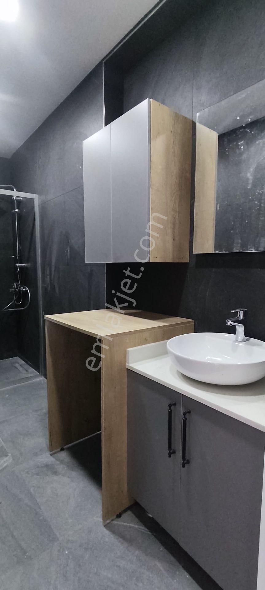 Mecidiyeköyde Satılık Daire 3+1 Asansörlü Kapalı Ototparklı Yeni Bina - Görsel 15