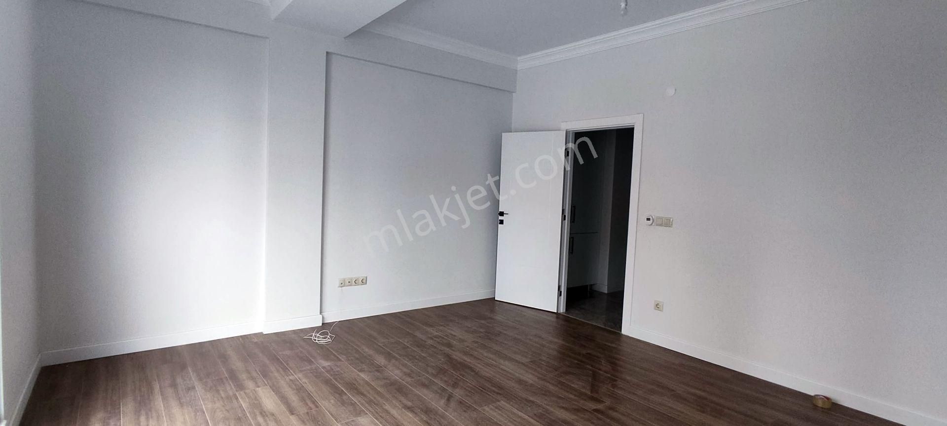 Mecidiyeköyde Satılık Daire 3+1 Asansörlü Kapalı Ototparklı Yeni Bina - Görsel 8