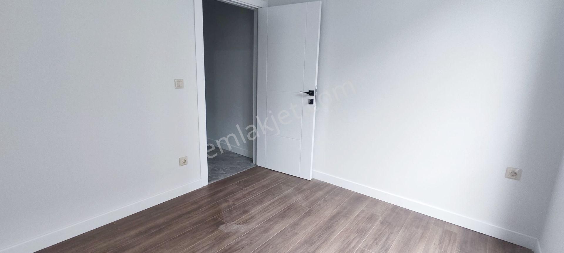 Mecidiyeköyde Satılık Daire 3+1 Asansörlü Kapalı Ototparklı Yeni Bina - Görsel 25