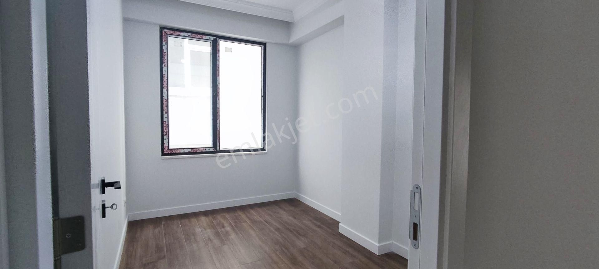 Mecidiyeköyde Satılık Daire 3+1 Asansörlü Kapalı Ototparklı Yeni Bina - Görsel 20