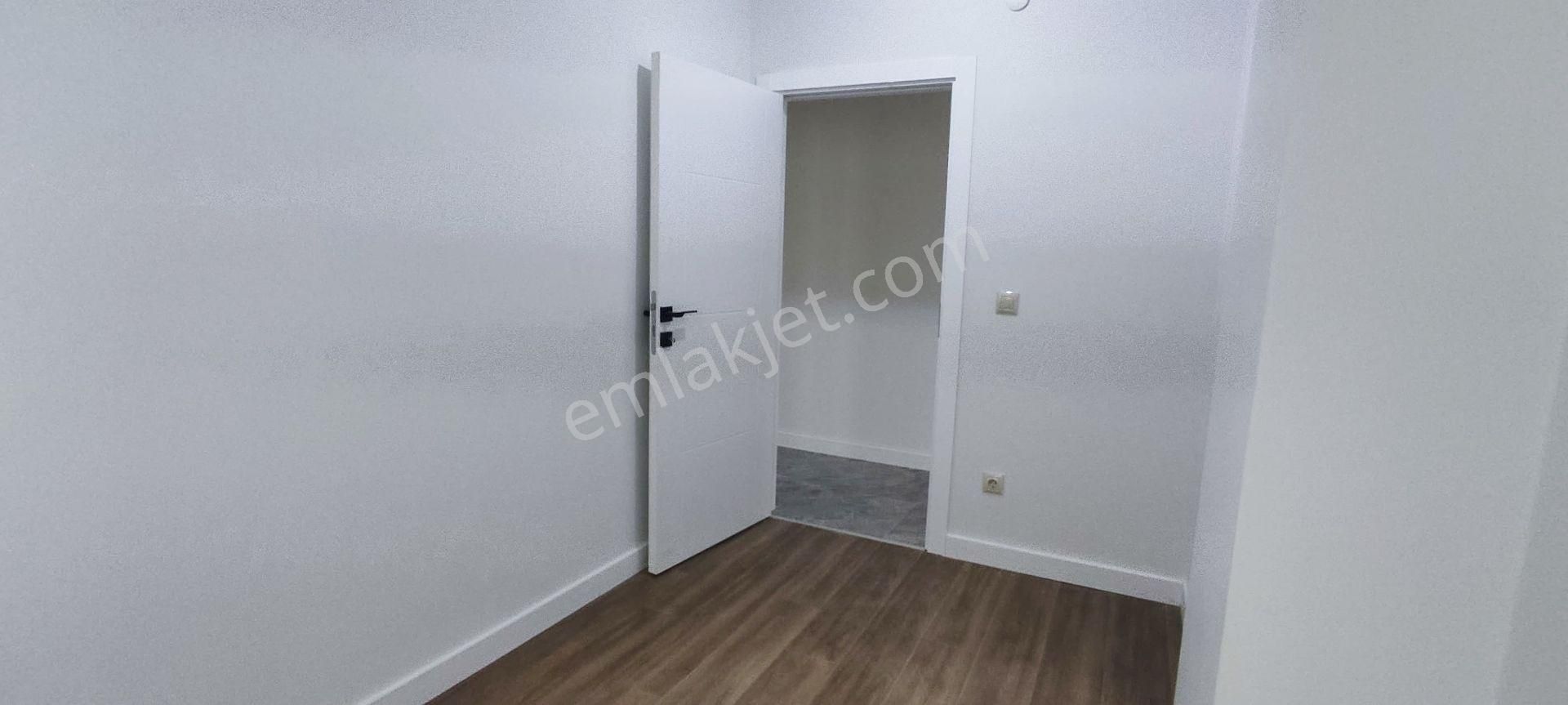 Mecidiyeköyde Satılık Daire 3+1 Asansörlü Kapalı Ototparklı Yeni Bina - Görsel 23