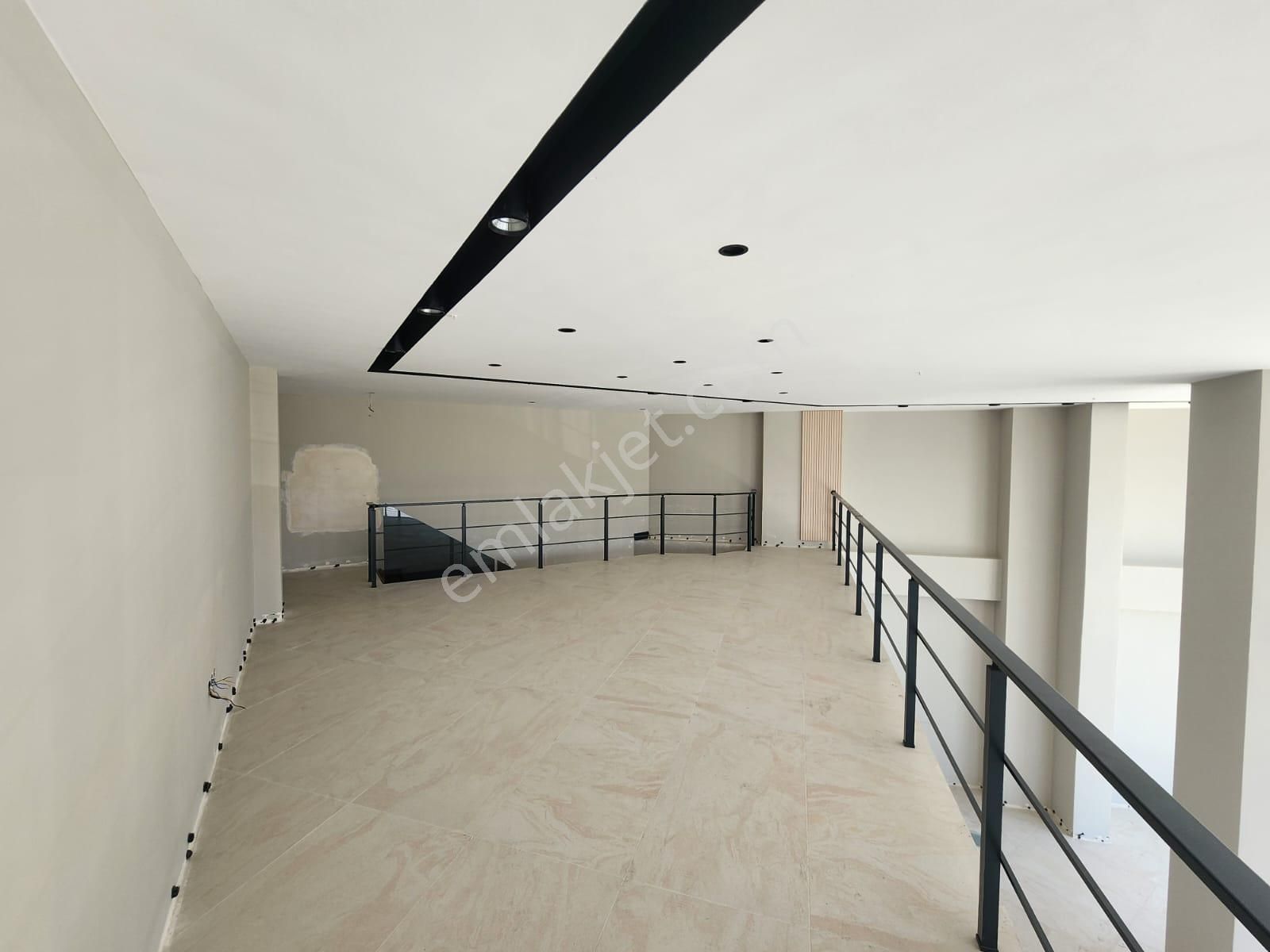 Avcılar Ispartakule Ebruli Evleri Kiralık 250 M2 Dükkan&mağaza