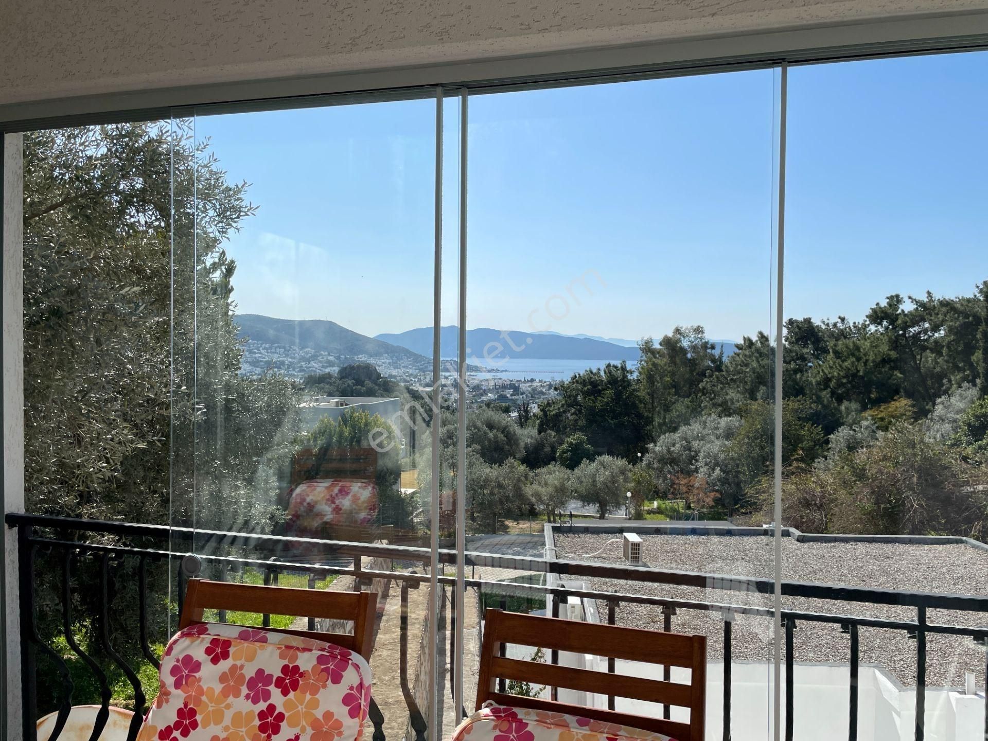 Bodrum Merkezde Sezonda Kiralık 2+1 Manzaralı Daire