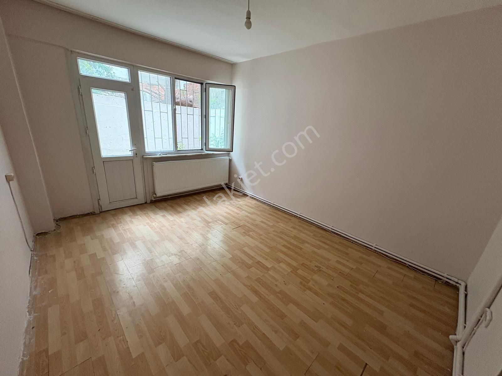 Ala'dan Bakırköy Sahilde Ters Dubleks 2+1 Daire