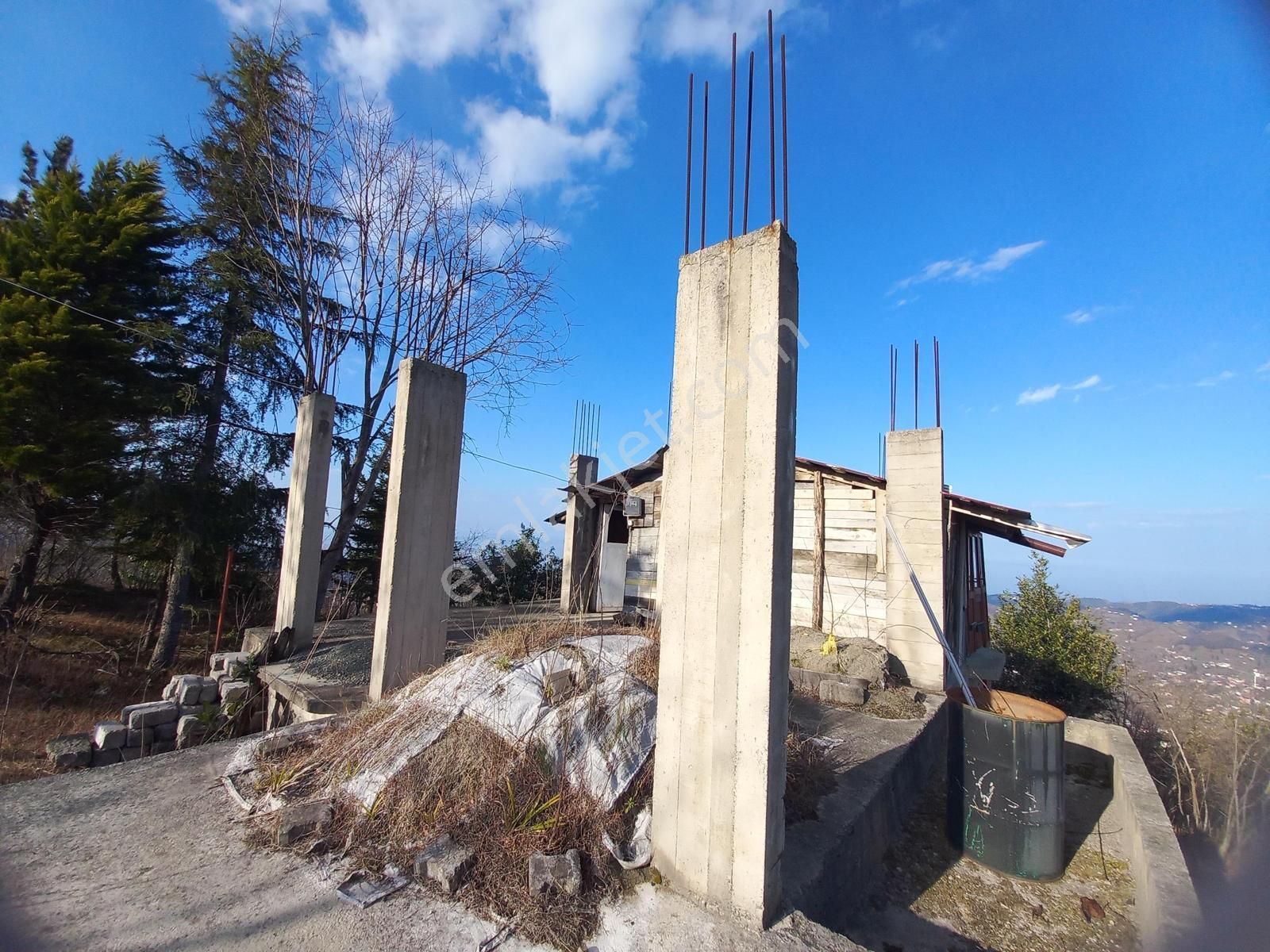 Arsin Işıklı Mahallesinde İçinde Ev İle Birlikte Satılık Arazi - Görsel 23