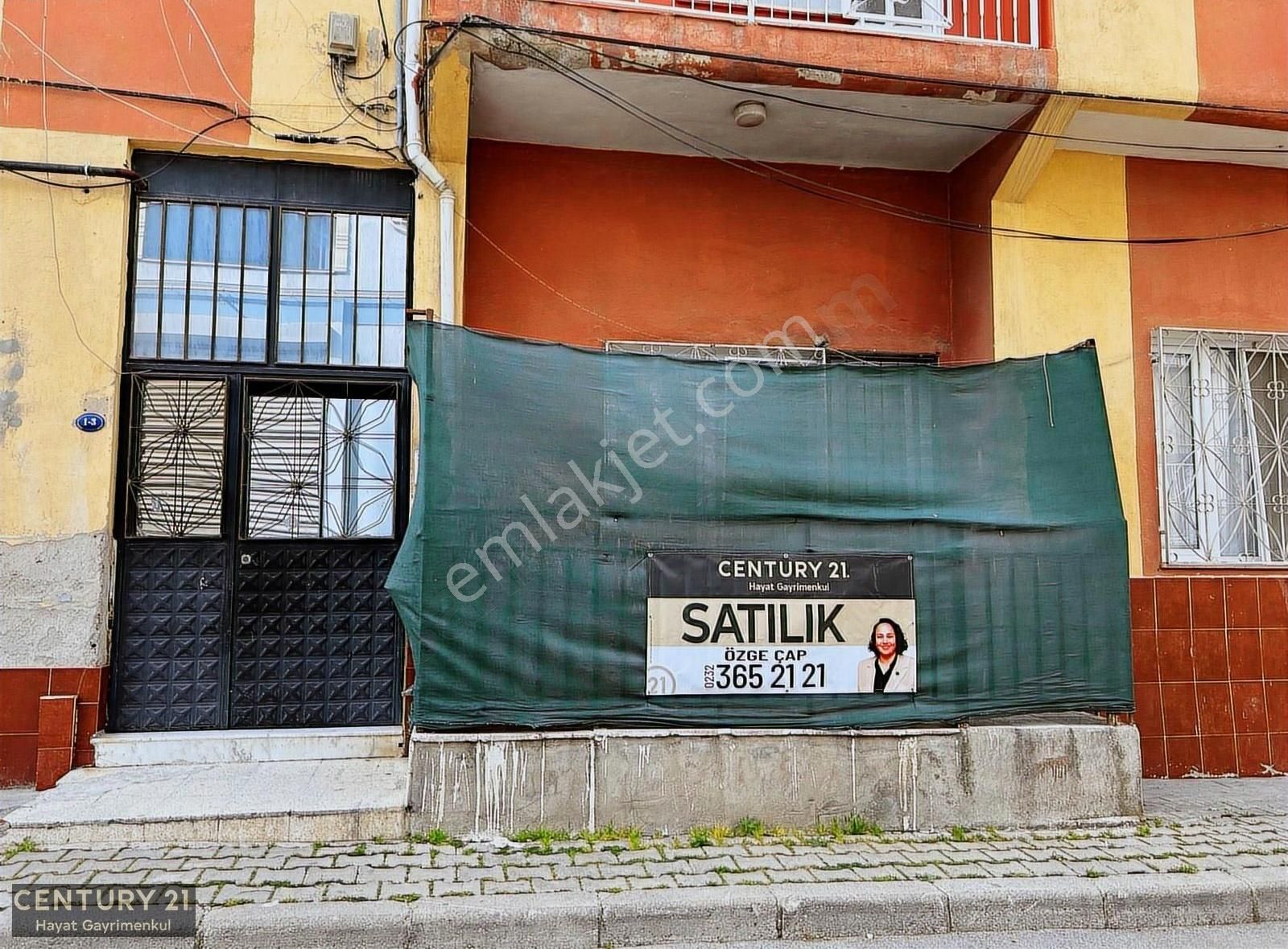 Buca Gediz'de Satılık 2+1 Satılık Daire