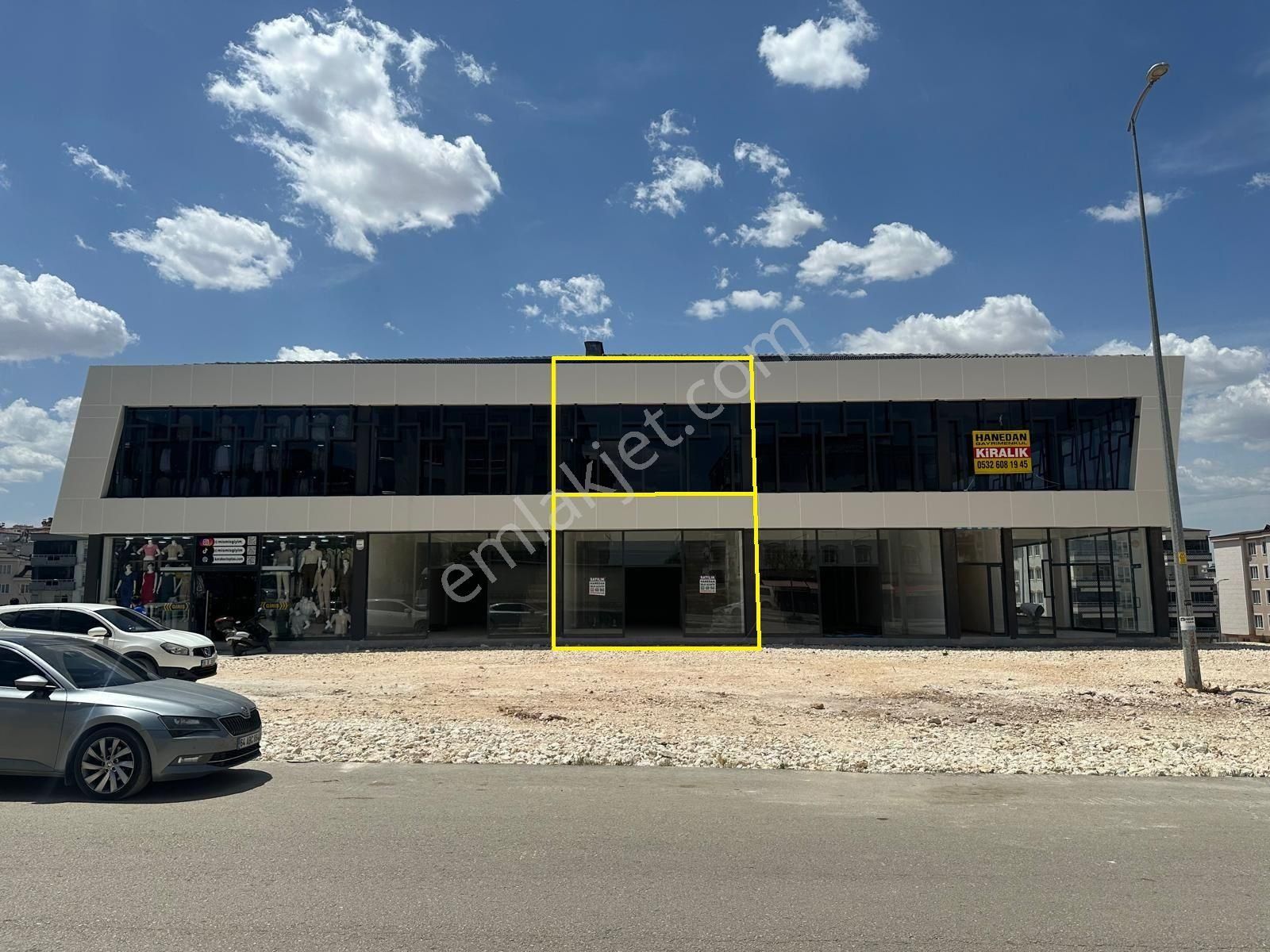 Hanedan Gyo'dan Sağlık Ocağı Karşısı Satılık 350m² Ticari Dükkan