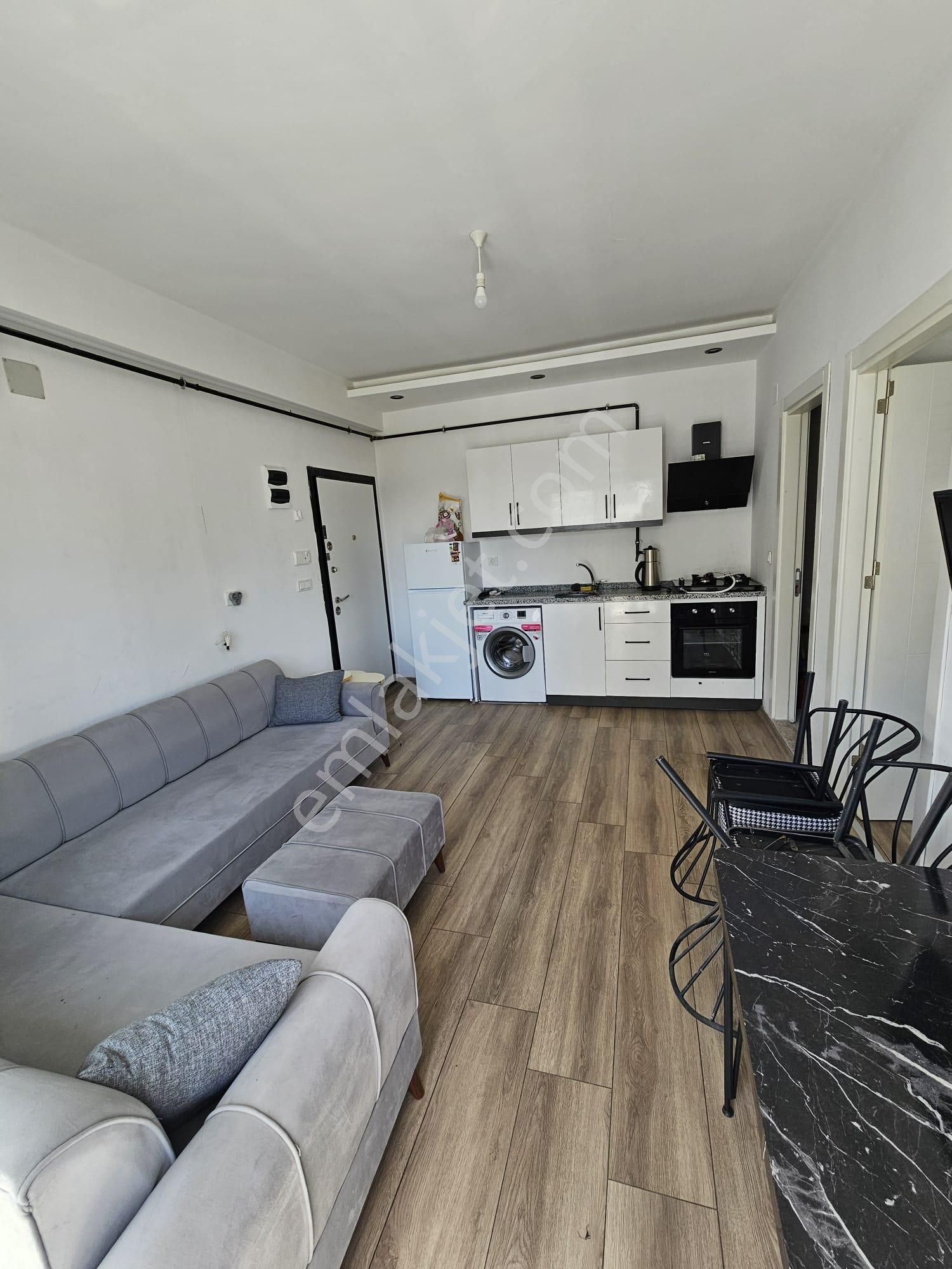 Adana Sarıçam Gültepe Canlı Lokasyonda Migros Çivarında Eşyalı 1+1 Kiralık !!!açıklama Okuyun!!