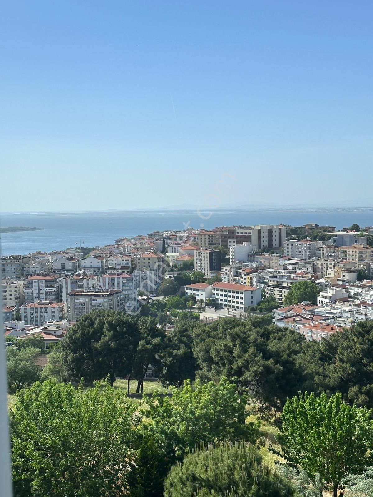 Yeşilyurt Vatan Mahallesinde 3+1 Deniz Manzaralı Önü Açık 3+1 Satılık Daire