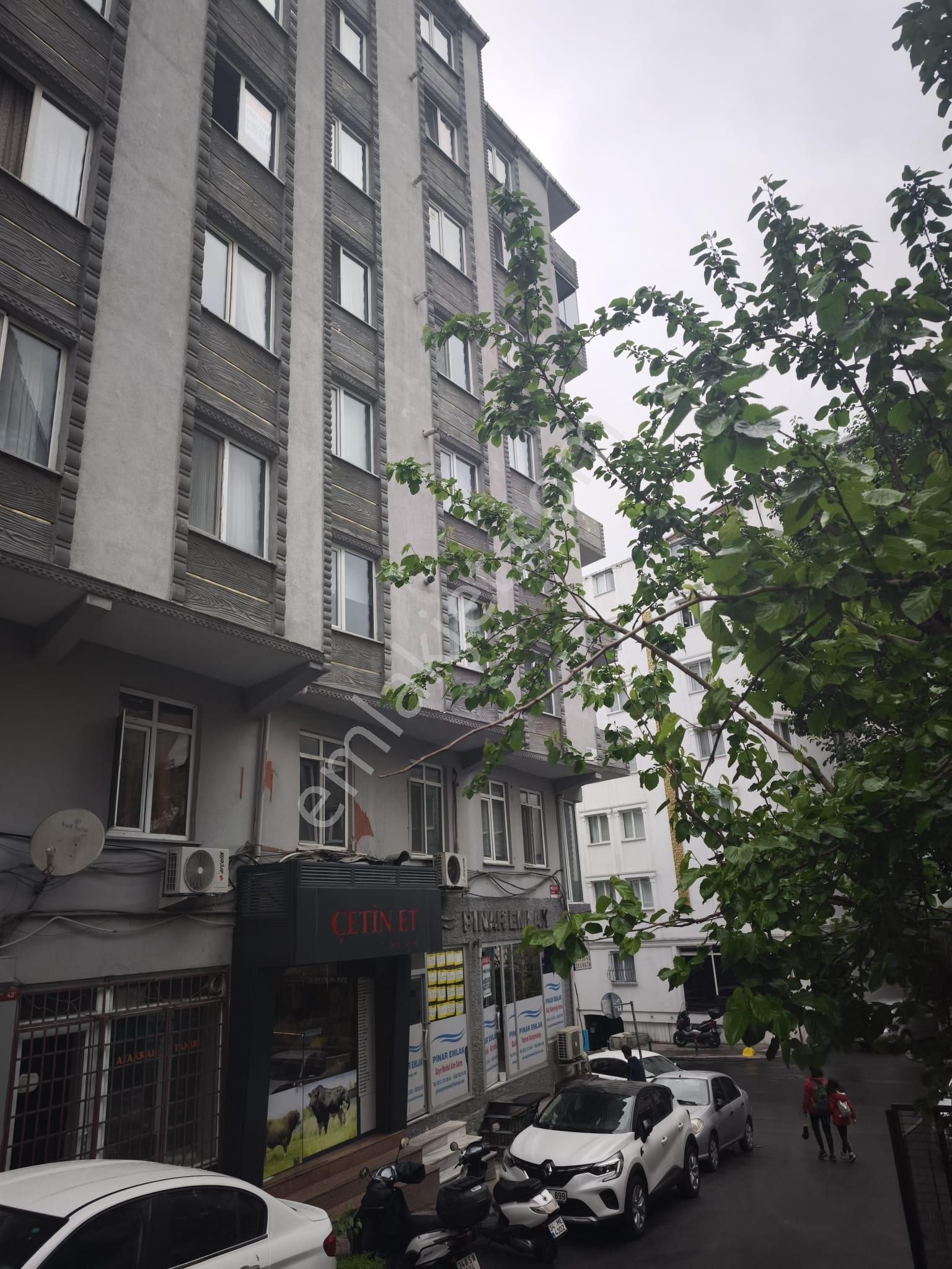 Mecidiyeköy De Metro Metrobüse 7dk Aileye Bekara Ögrenciye Uygun