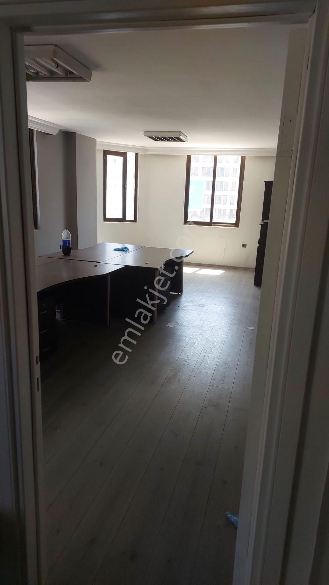 Adana Seyhan E-5 Üzeri Gizerler İş Mrk. Kiralık Ofis - Görsel 12